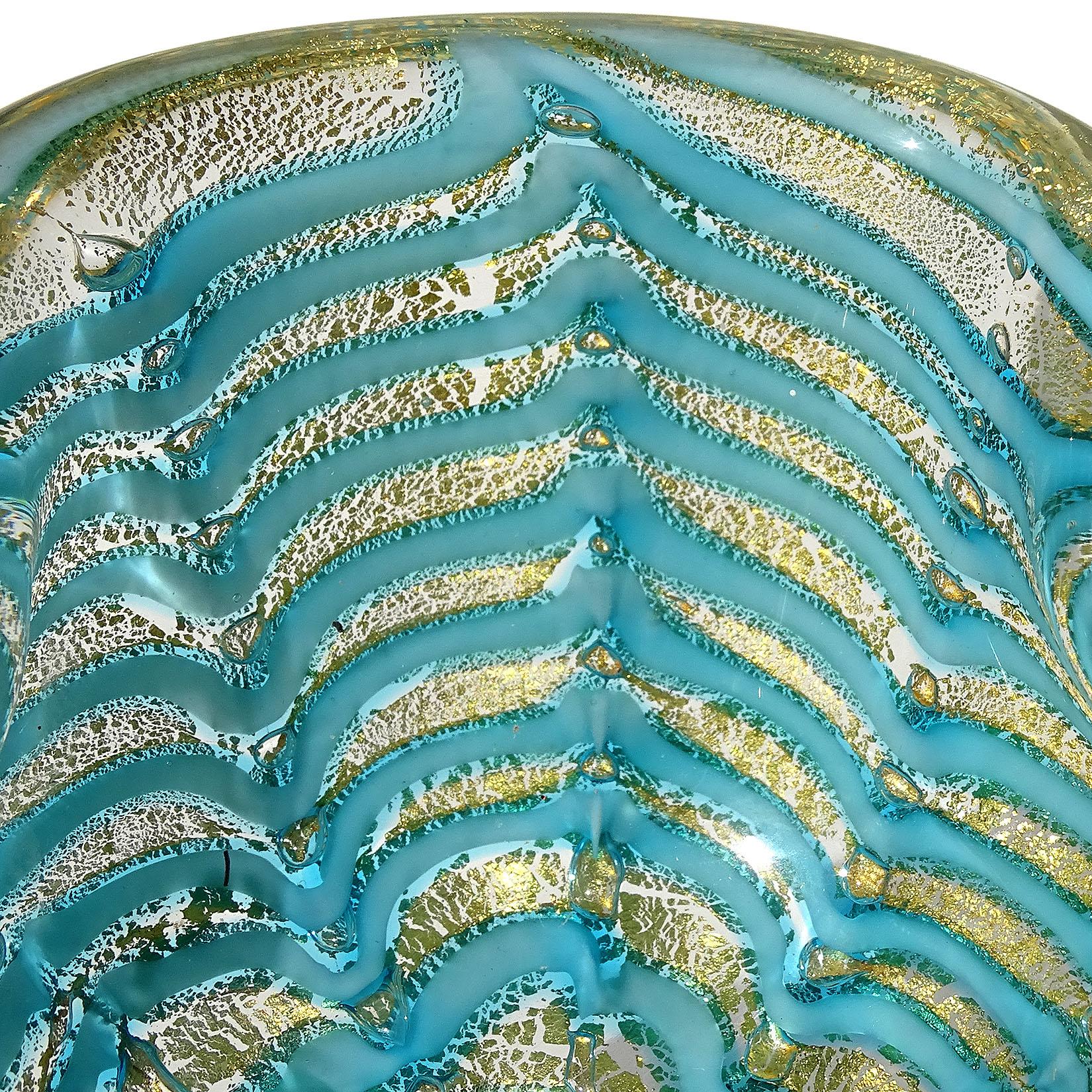 Beautiful vintage Murano hand blown sky blue and gold flecks Italian art glass decorative bowl, vide-poche, or ashtray. Documented to designer Ercole Barovier for the Barovier e Toso company, circa 1960s. Created in the 