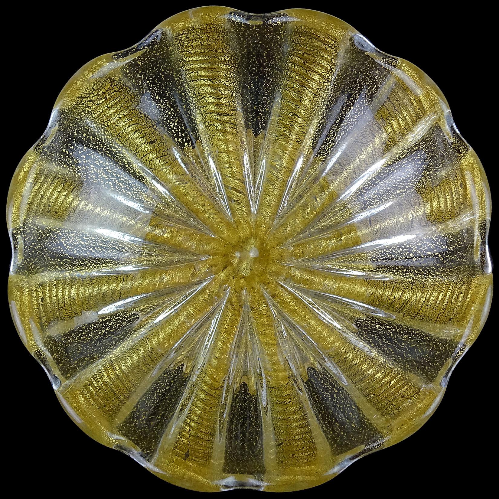 Mid-Century Modern Ercole Barovier Toso Murano Gold Flecks Italian Art Glass Footed Compote Bowl