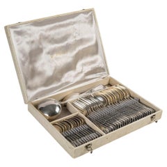 Ercuis Dinner Service, Early 20th Century.