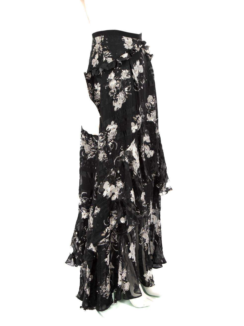 CONDITION is Very good. Hardly any visible wear to skirt is evident on this used Erdem designer resale item. However, due to poor storage, the sizing and composition labels are missing.
 
 Details
 
 
 Black 
 
 Silk
 
 Skirt
 
 A-line
 
 Maxi
 
