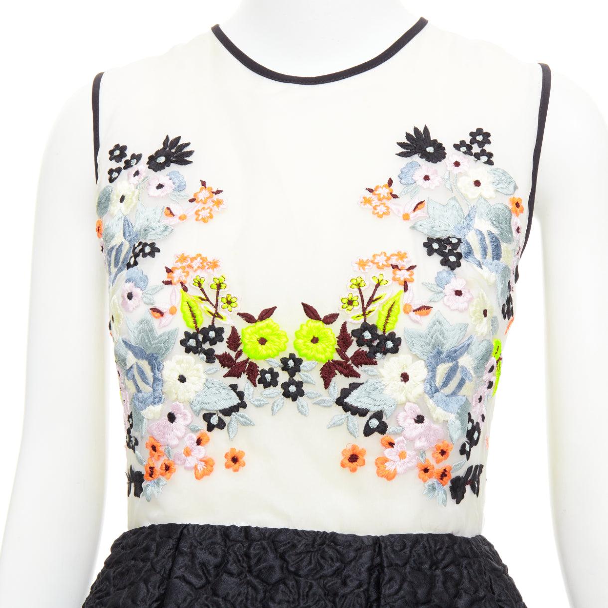 ERDEM Faris Runway cream black silk blend floral embroidered cloque dress UK8 S
Reference: LNKO/A02503
Brand: Erdem
Model: Faris
Material: Silk, Blend
Color: Cream, Black
Pattern: Floral
Closure: Zip
Lining: Black Silk
Extra Details: Cut from silk