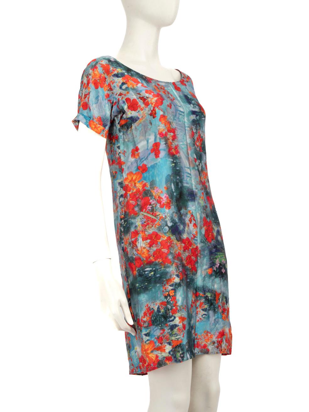 CONDITION is Very good. Minimal wear to the dress is evident. Missing waist belt, size and composition label. One pull to the weave on the left shoulder of this used Erdem designer resale item.
  
  
  
  Details
  
  
  Multicolour- blue, red
  
 