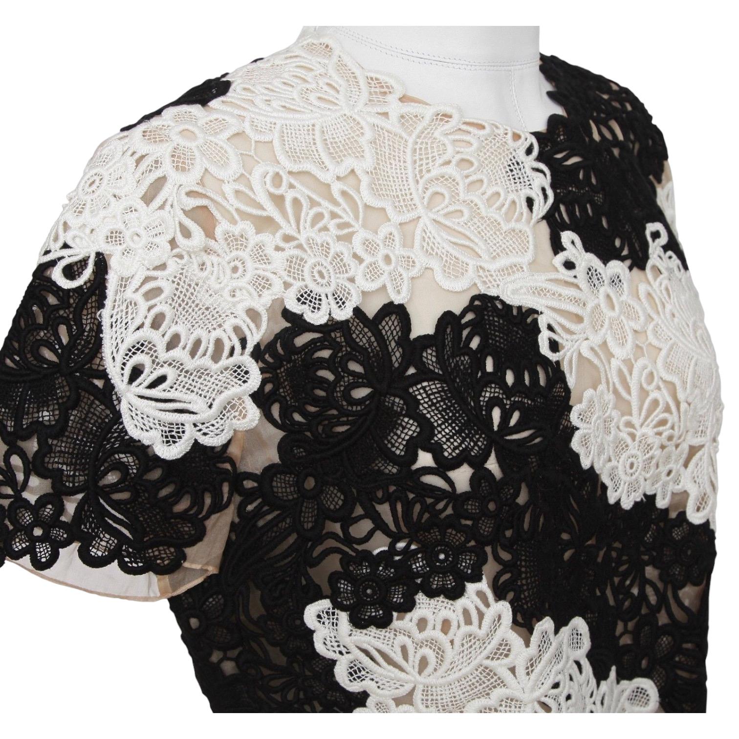 ERDEM Lace Top Blouse Shirt EMIKO APPLIQUE Black White Nude Short Sleeve US 10 In Excellent Condition In Hollywood, FL
