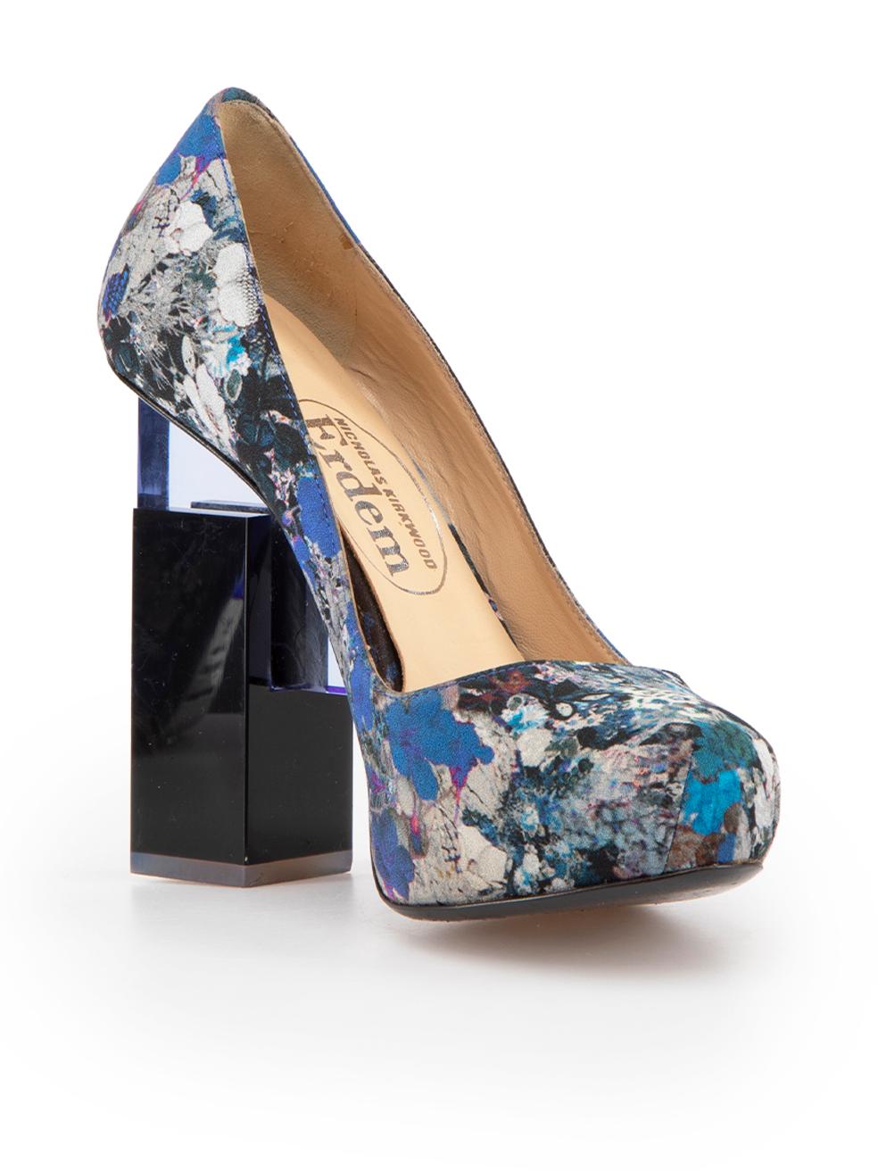 CONDITION is Very good. Minimal wear to shoes is evident. Minimal wear to both heels with light scratches to the acrylic on this used Nicolas Kikwood x Erdem designer resale item.
 
 Details
 Blue
 Cloth textile
 Slip on pumps
 Floral print pattern
