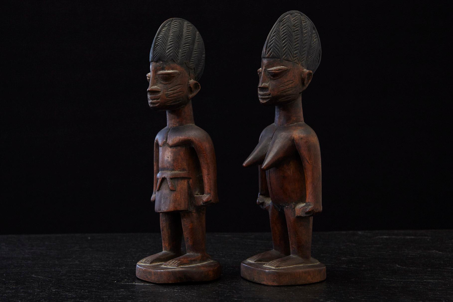 Tribal Ere Ibeji Paire de figurines commémoratives, Abeokuta, Yoruba People Nigeria, 20e C. en vente