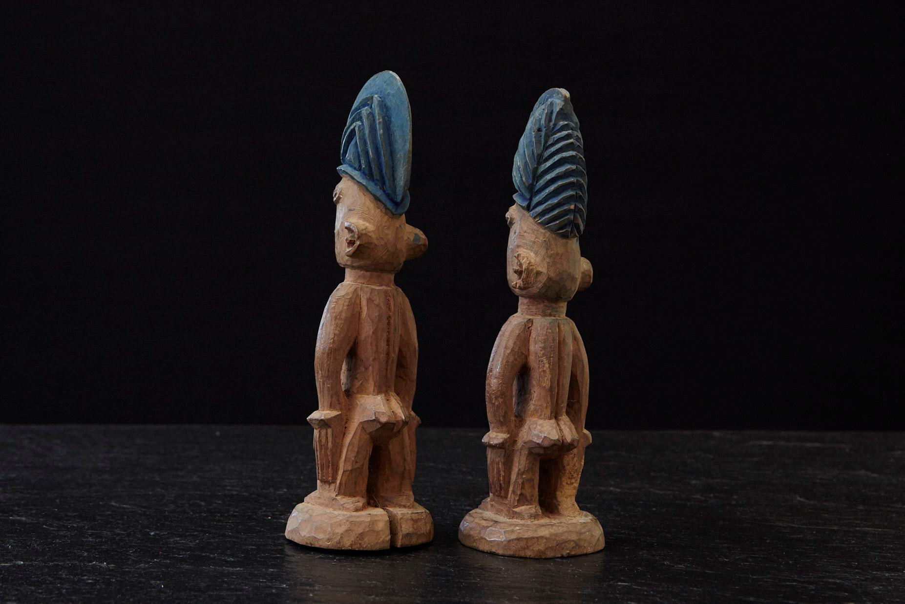 Hand-Carved Ere Ibeji Pair of Commemorative Figures, Egba, Yoruba People, Nigeria, 20th C For Sale