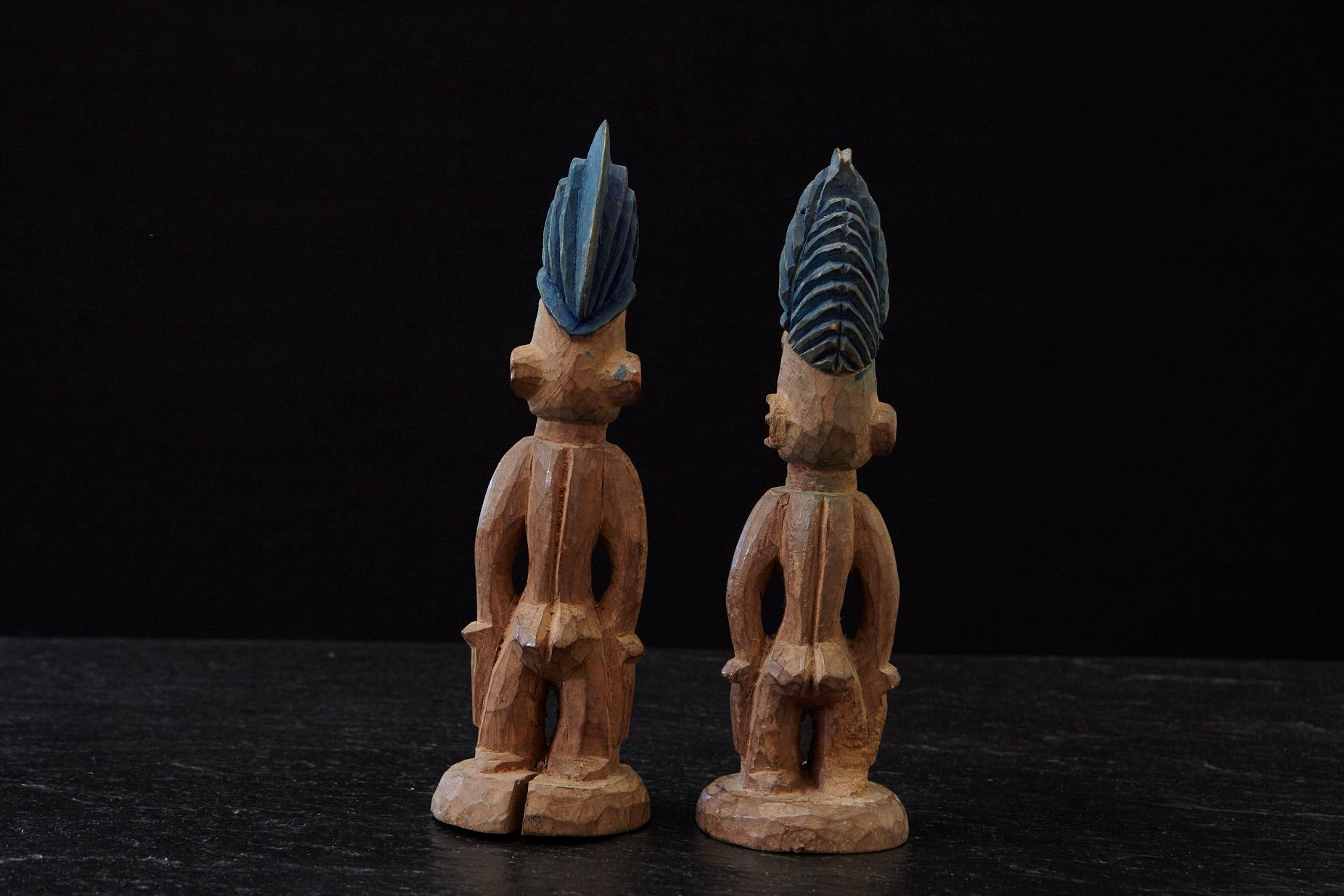 Ere Ibeji Pair of Commemorative Figures, Egba, Yoruba People, Nigeria, 20th C In Good Condition For Sale In Aramits, Nouvelle-Aquitaine