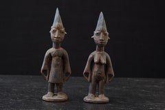 Eres Ibeji Coppia di figure commemorative, Ife, Yoruba People Nigeria inizio XX C.