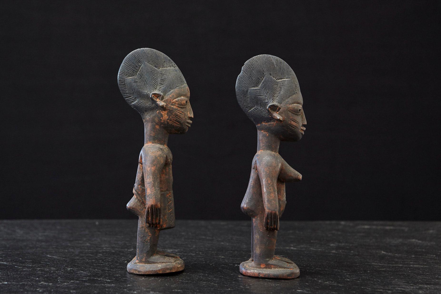 Ere Ibeji Pair of Commemorative Figures, Ife, Yoruba People Nigeria early 20th C In Good Condition For Sale In Aramits, Nouvelle-Aquitaine