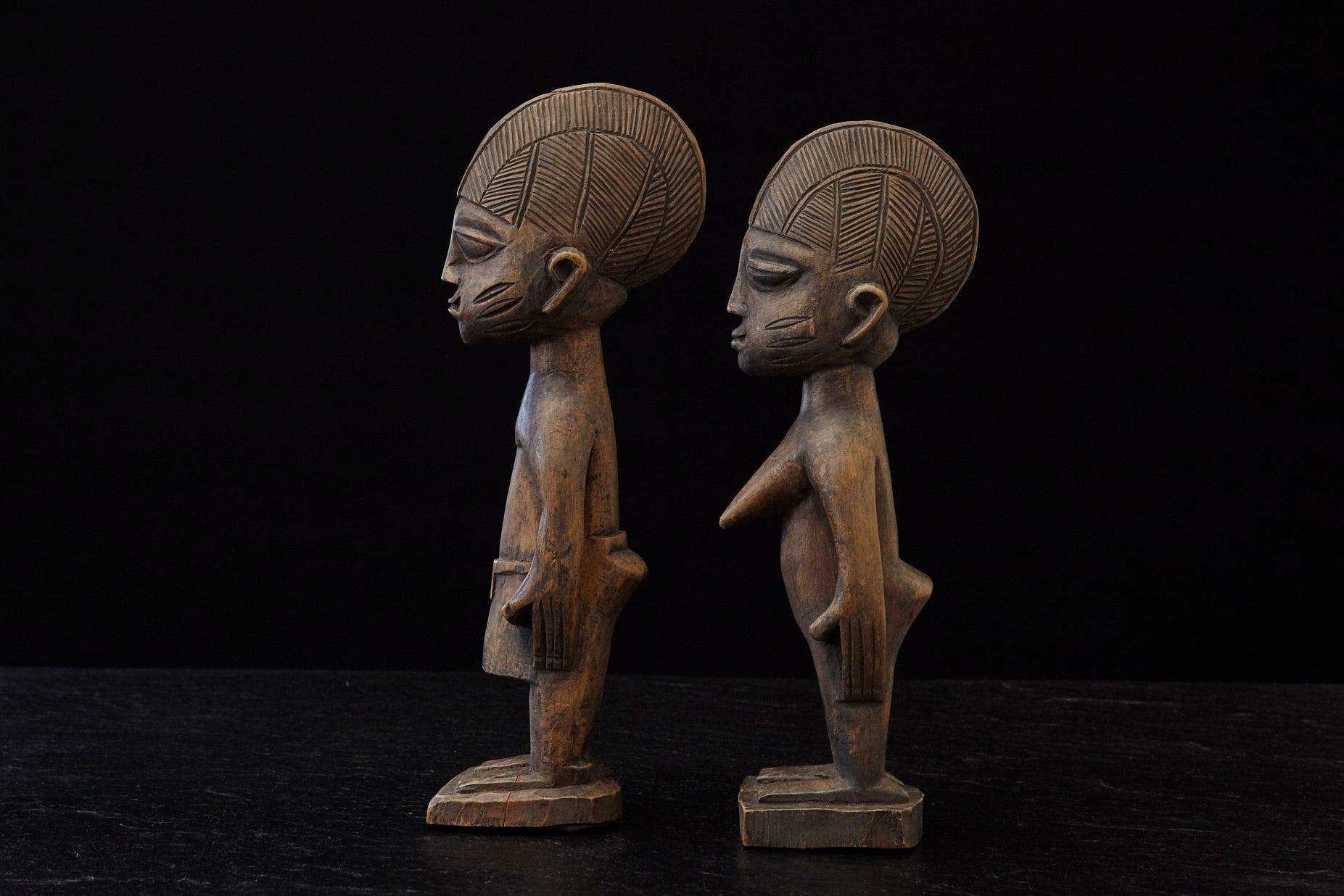 Nigérian Eres Ibeji Paire de figurines commémoratives, Ogbomosho, Yoruba People Nigeria 20e C en vente