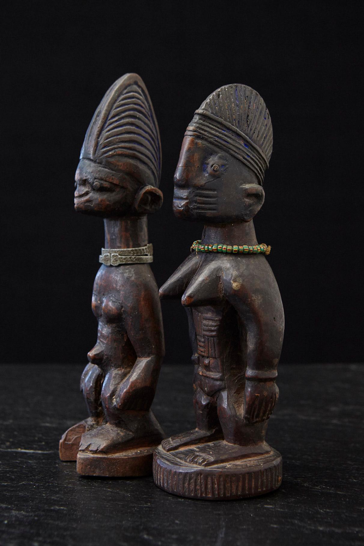 Hand-Carved Ere Ibeji Pair of Commemorative Figures, Oyo, Yoruba People Nigeria, late 19th C For Sale