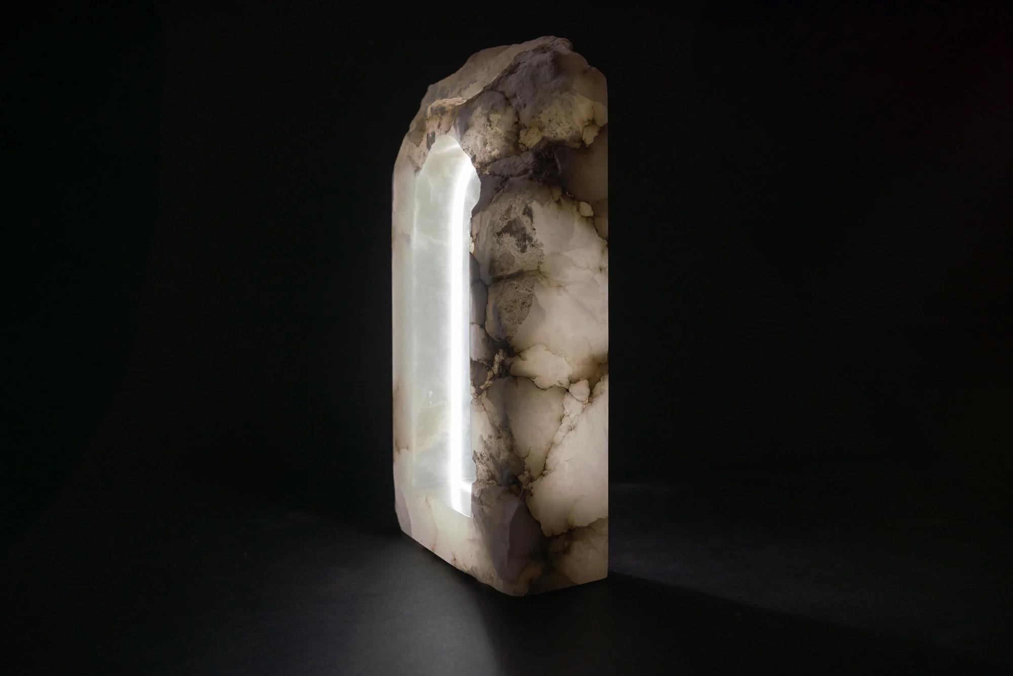 Erebus (21. Jahrhundert und zeitgenössisch) im Angebot