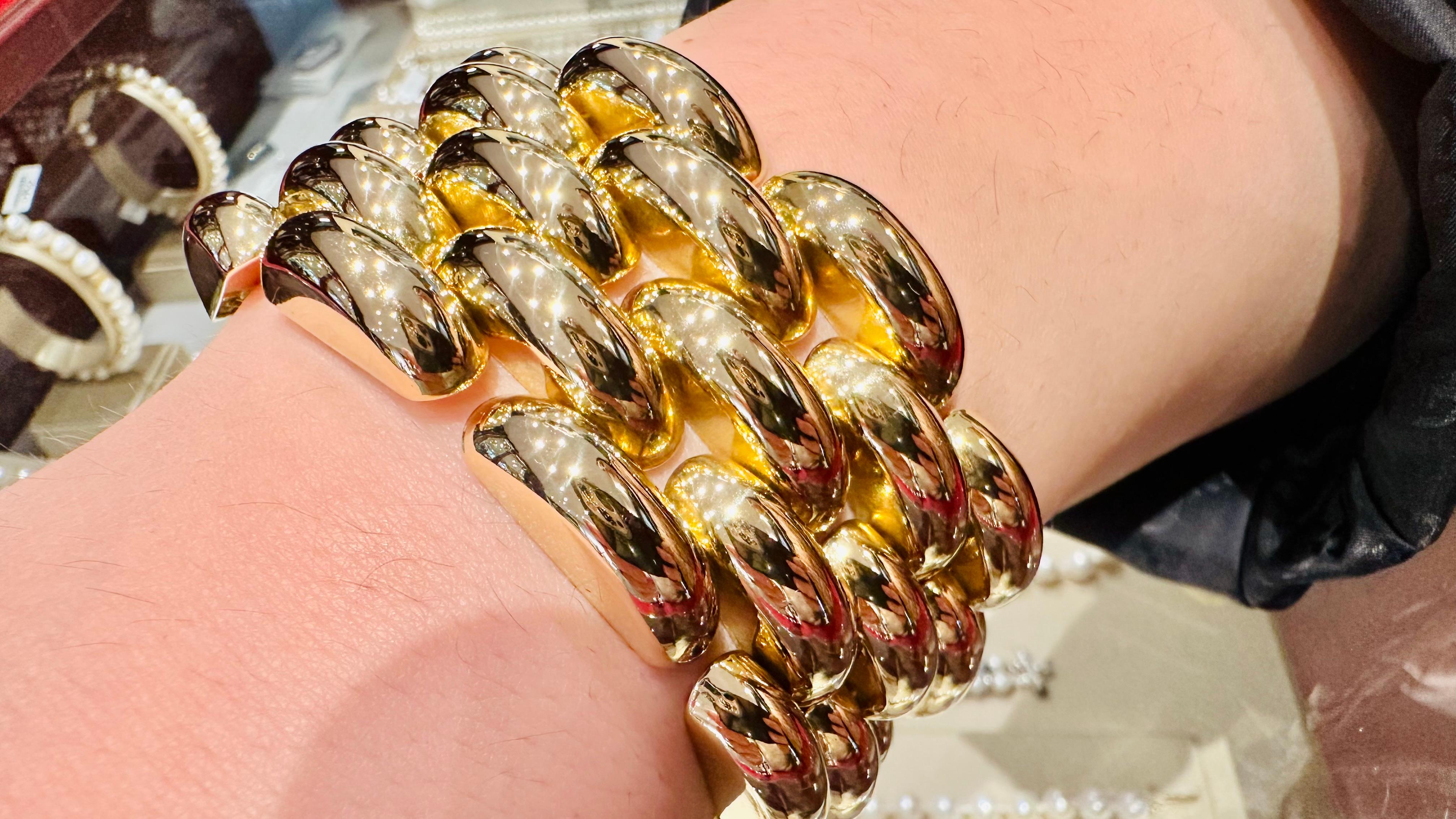 A unique and rare piece, this solid yellow gold bracelet represents the triumph of craftsmanship and classic design. At 129.37 grams of pure 18-karat gold, it embodies the timeless elegance and solidity of an era when luxury was expressed through