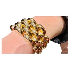 Golden Legacy: Solid Yellow Gold Bracelet - Icon of Timeless Luxury