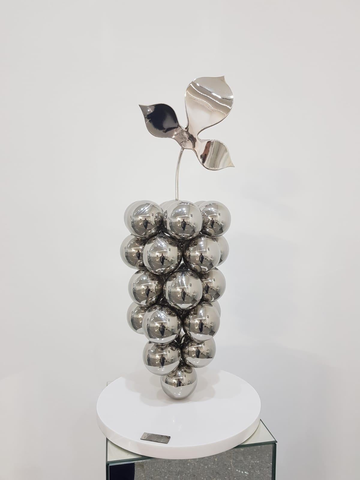 Georgian Contemporary Sculpture by Erekle Tsuladze - The Grape For Sale 1