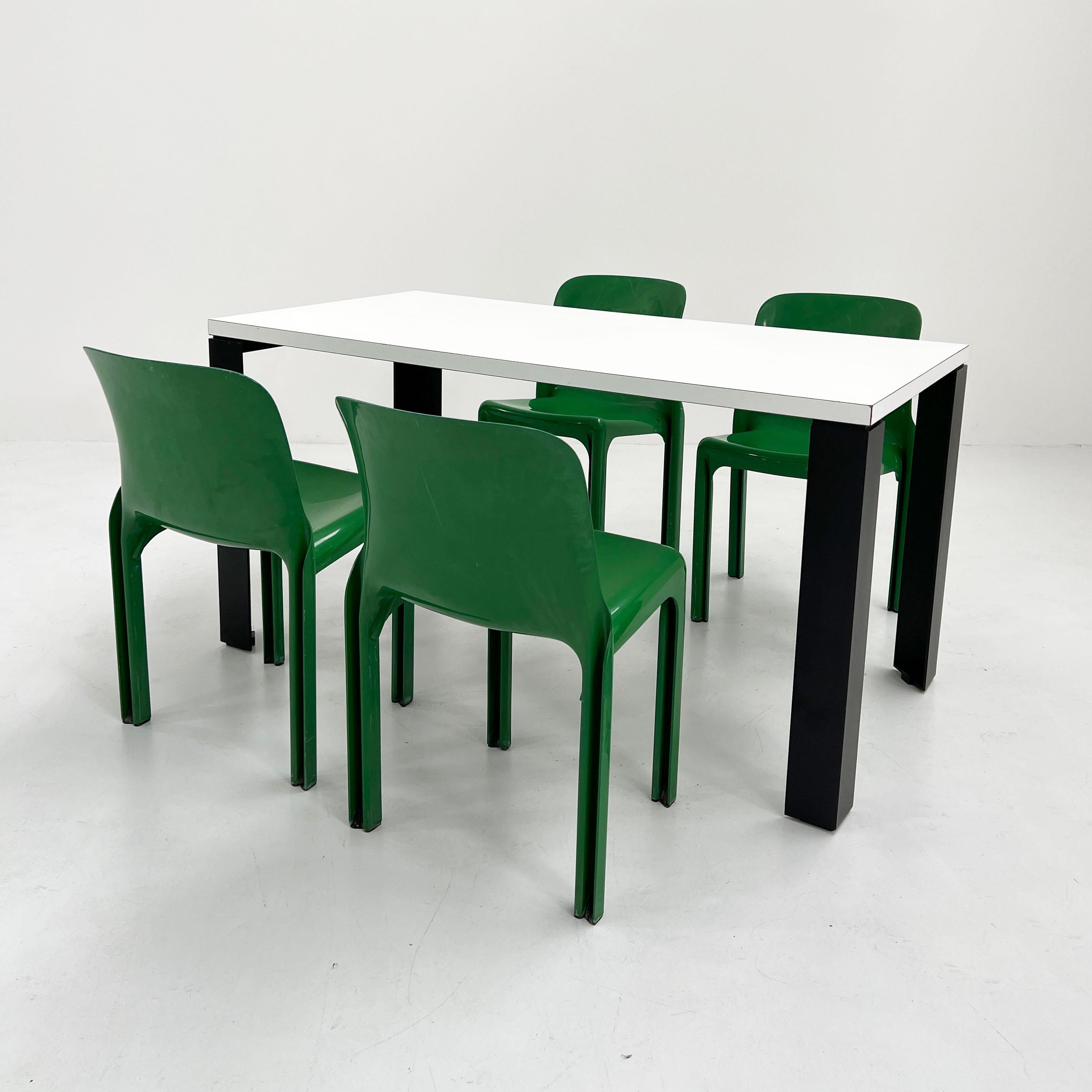 Eretteo Dining Table with Black Feet by Örni Halloween for Artemide, 1970s 1