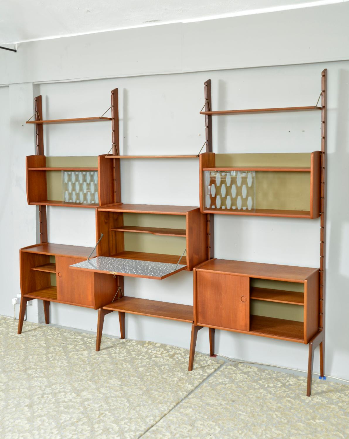 Mid-Century Modern Ergo 3-Bay Teak Freestanding Modular Shelving Blindheim Mobelfabrikk Norway 1961
