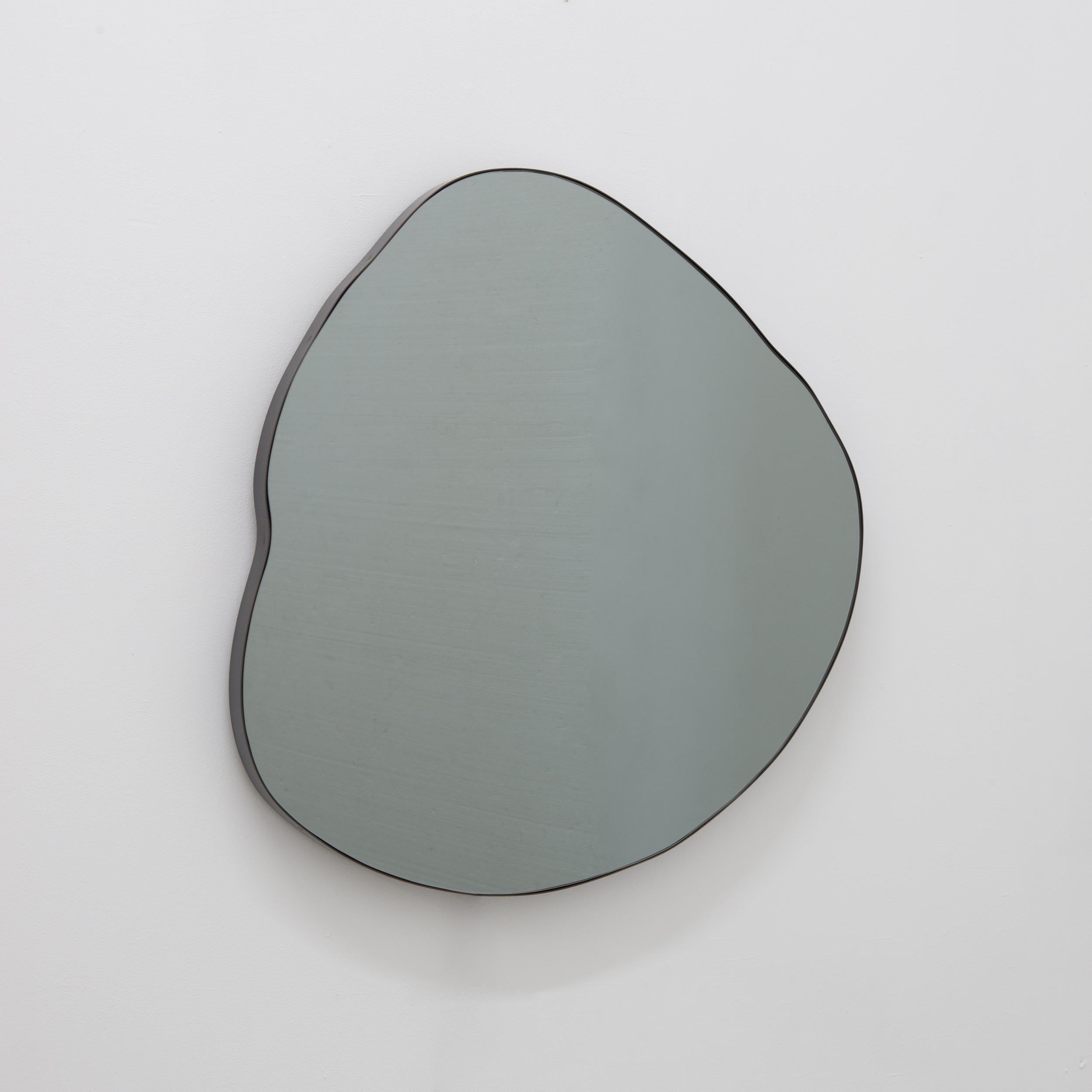Ergon Organic Freeform Illuminated Modern Black Mirror, Bronze Patina Frame, XL In New Condition For Sale In London, GB