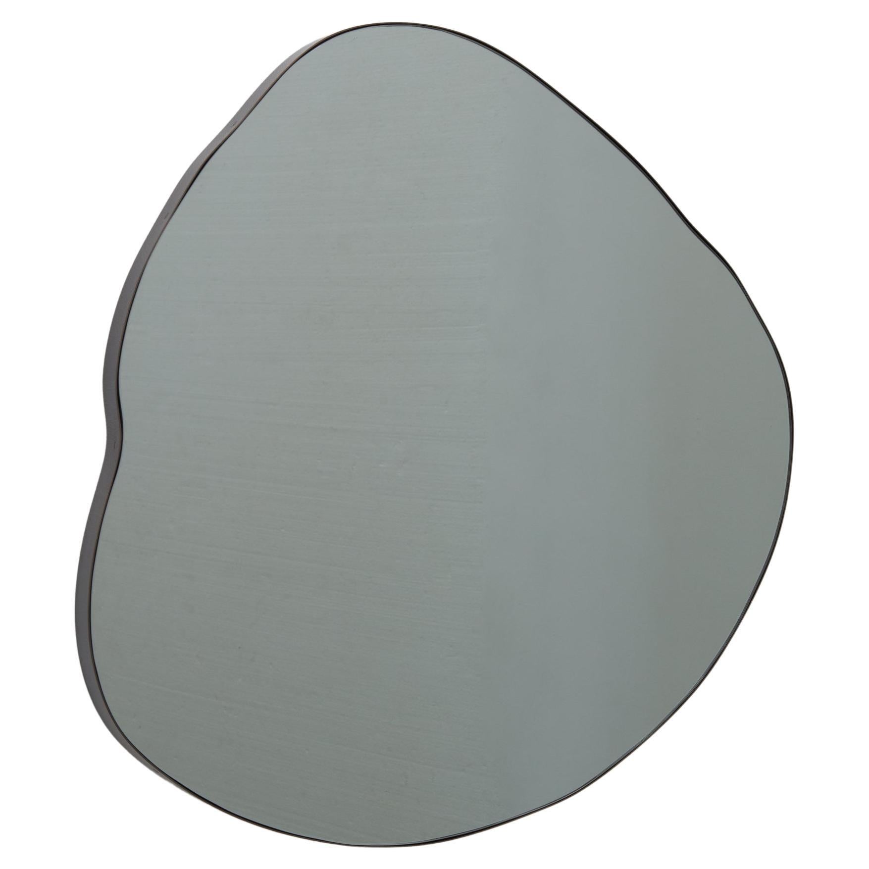 Ergon Organic Freeform Illuminated Modern Black Mirror, Bronze Patina Frame, XL (miroir noir éclairé de forme libre) en vente