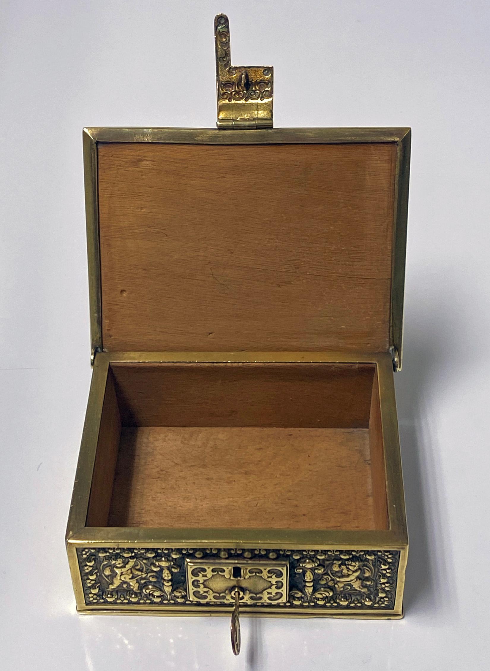 Erhard & Söhne Cherub Brass Box, Germany, C.1920 In Good Condition In Toronto, ON
