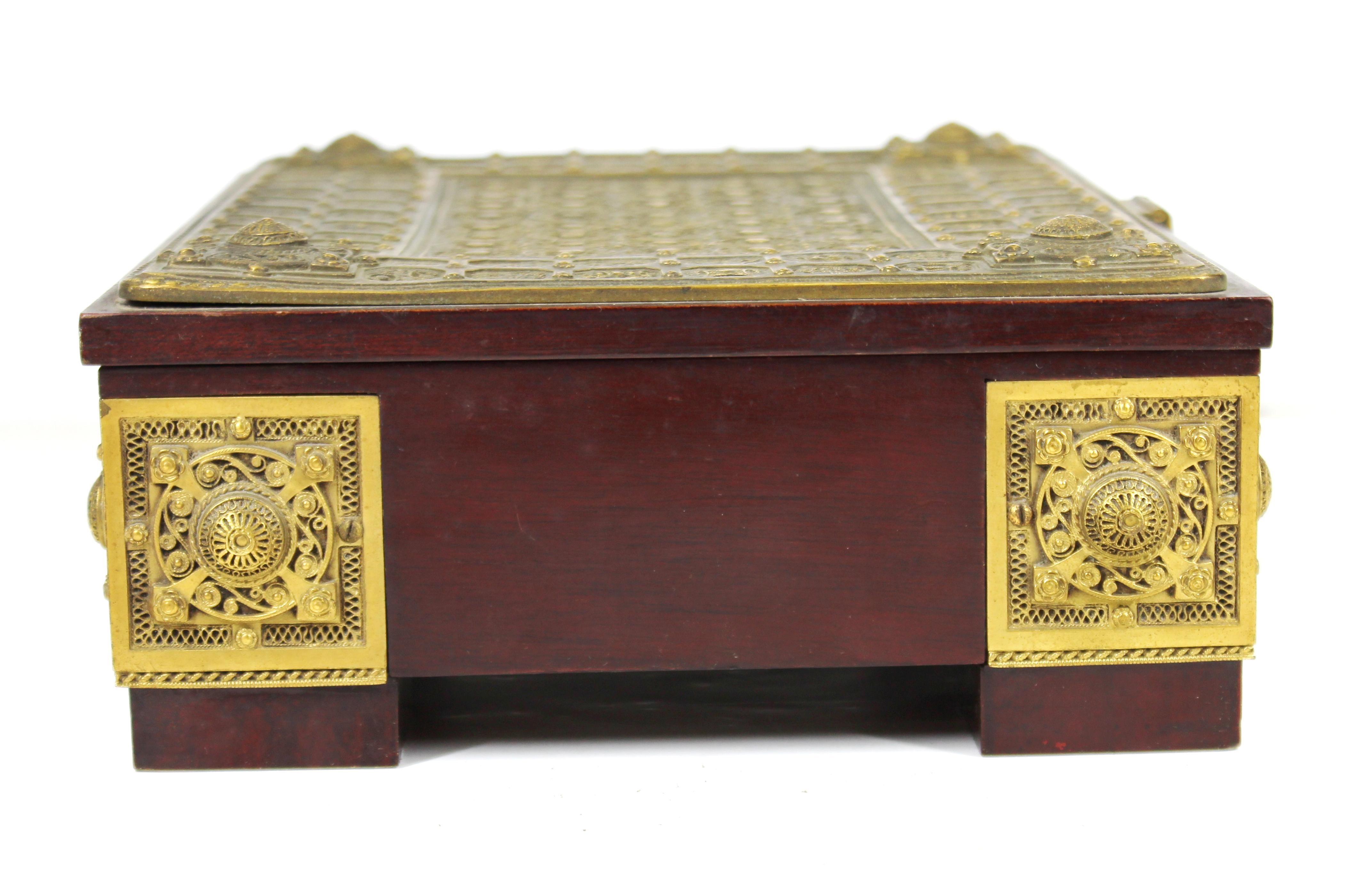 Early 20th Century Erhard & Söhne German Secessionist Humidor or Casket Box In Gilt Brass Filigree