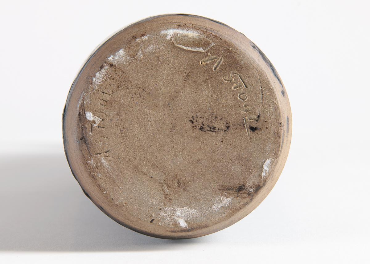 Vernissé Eric Astoul, Groupe de vases en céramique, glaçure noire, La Borne, France, 2025 en vente