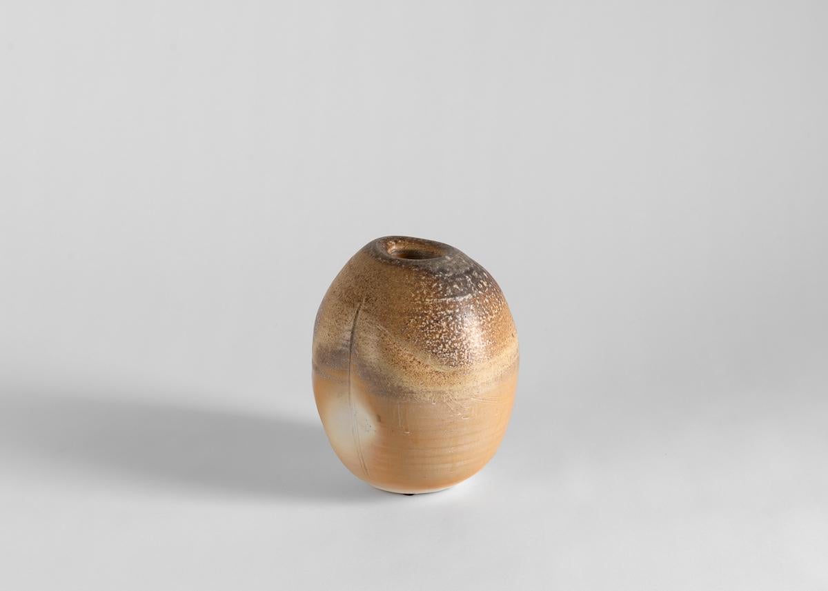 Glazed Eric Astoul, Vase Rond, La Borne, Sculptural Porcelain Vase, France, 2015 For Sale