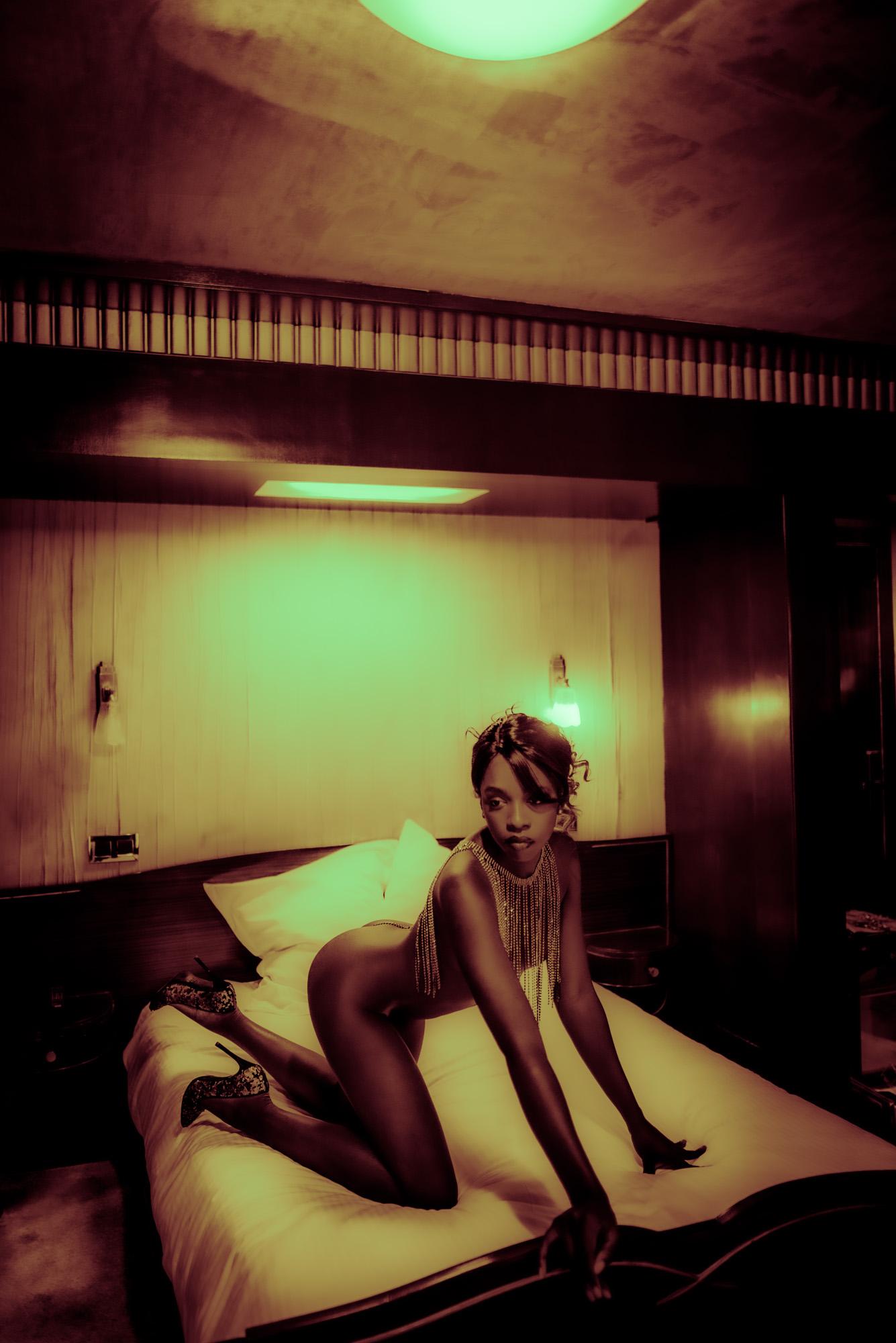 Room 3 - Collector Portfolio # 7 out 7 -  15 Fine Art Prints Nude photography For Sale 8