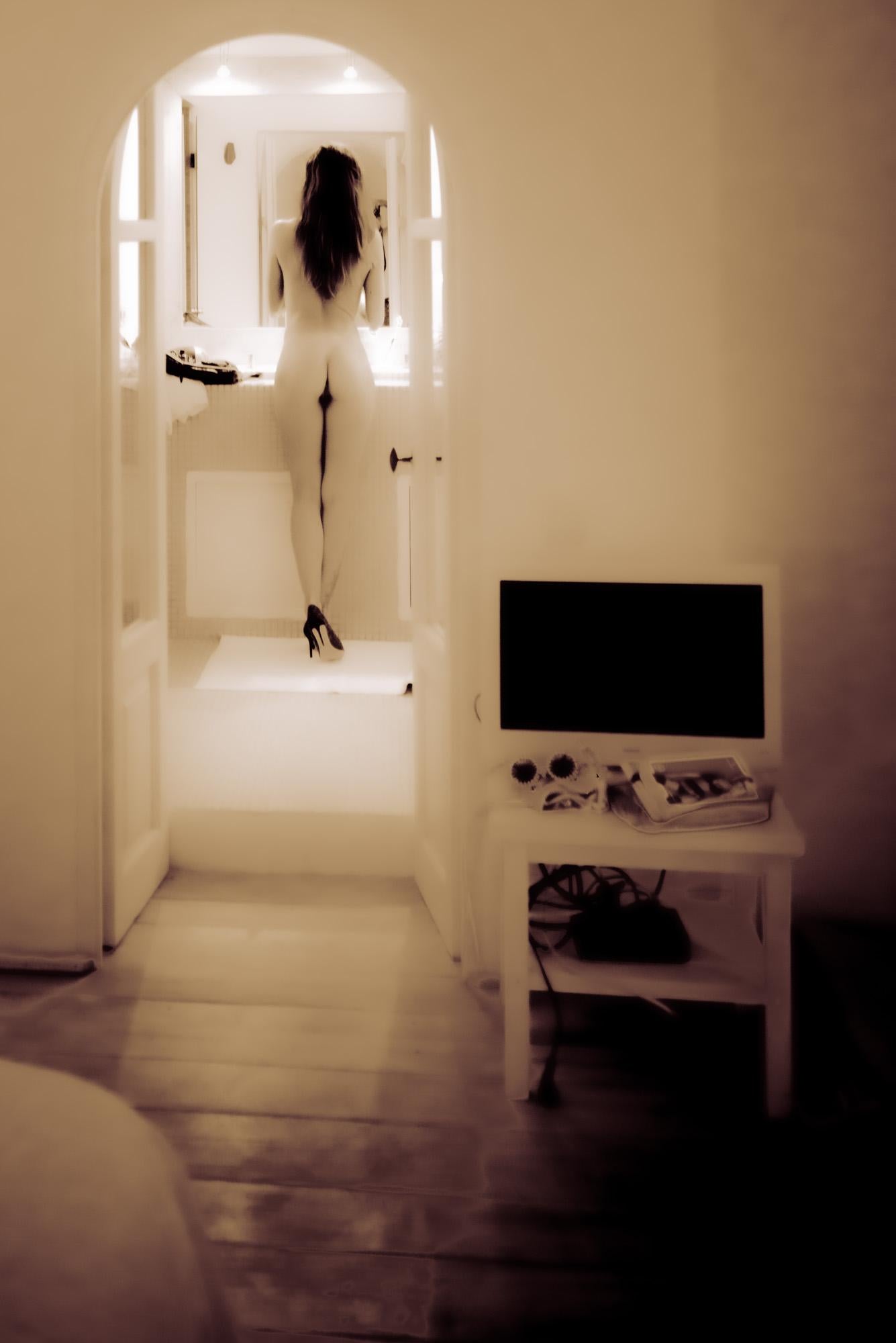 Room 102 - Collector Portfolio # 6 out 7 -  12 Fine Art Prints Nude photography For Sale 4