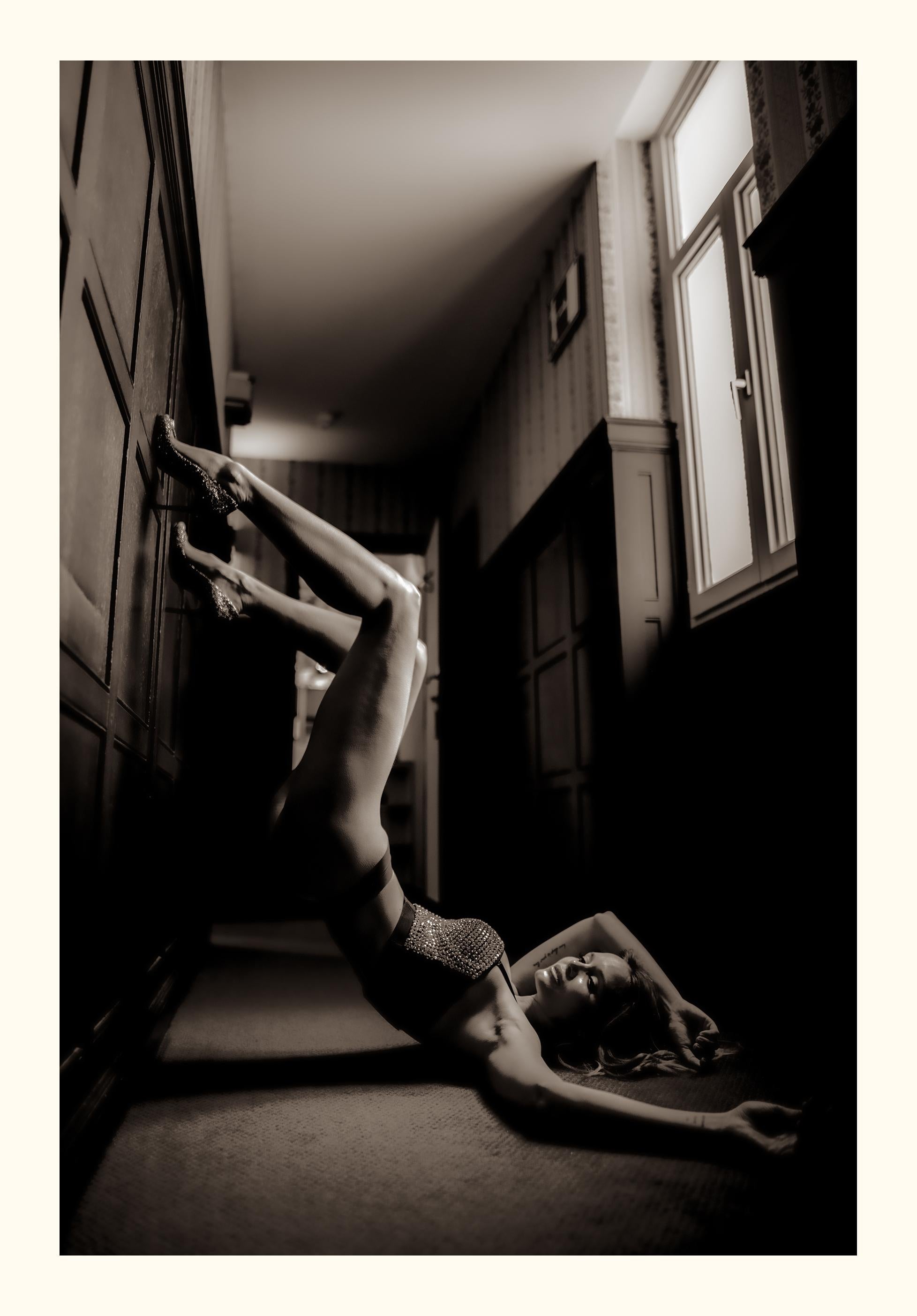 Room 411 - Collector Portfolio # 2 out 7 - 12 Fine Art Prints Nude photography  For Sale 2