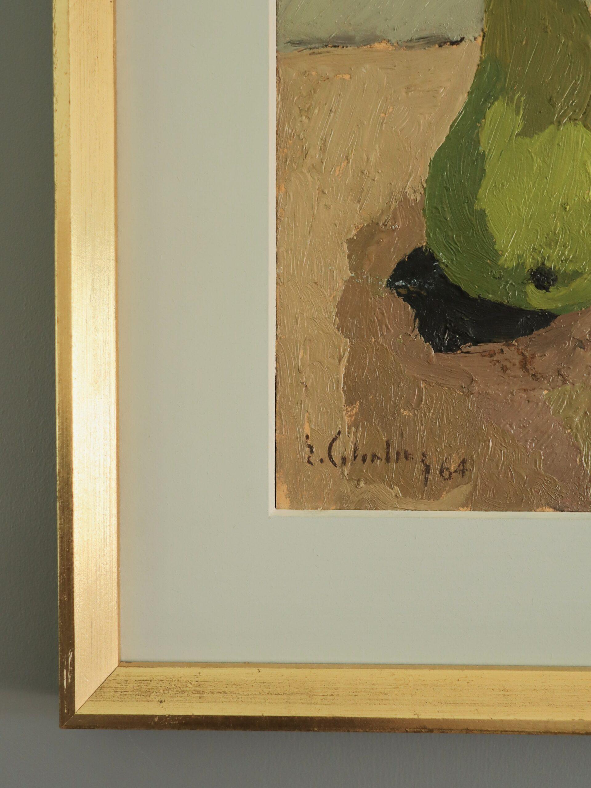 BIRNENERNTE
Größe: 33 x 42 cm (einschließlich Rahmen)
Öl auf Karton

Eine fesselnde und charaktervolle Stilllebenkomposition in Öl auf Karton, datiert 1964, von dem bekannten schwedischen Künstler Eric Cederberg (1897-1984), dessen Werke in mehreren
