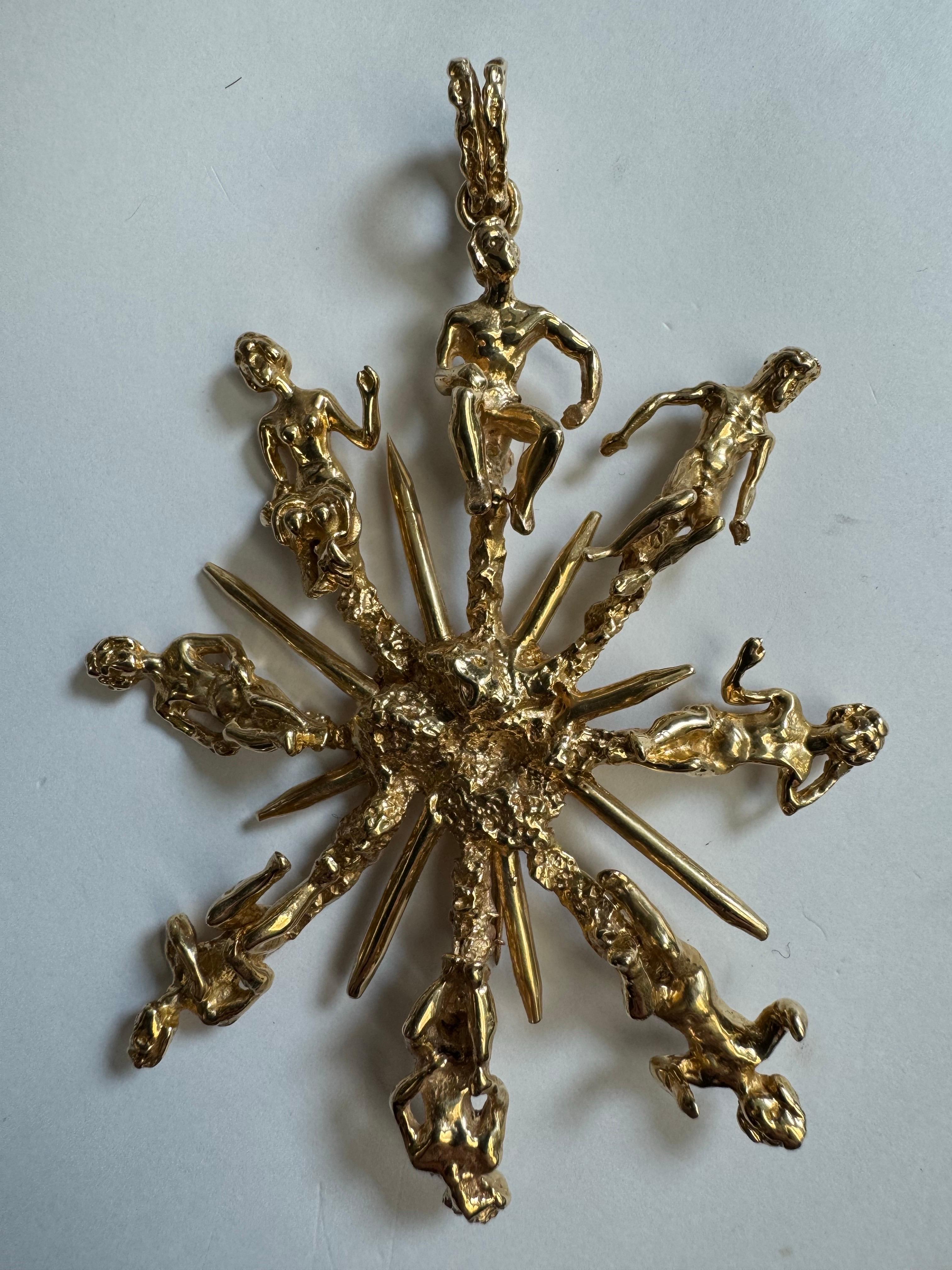 Eric de Kolb Gold Figural Pendant/Pin For Sale 1