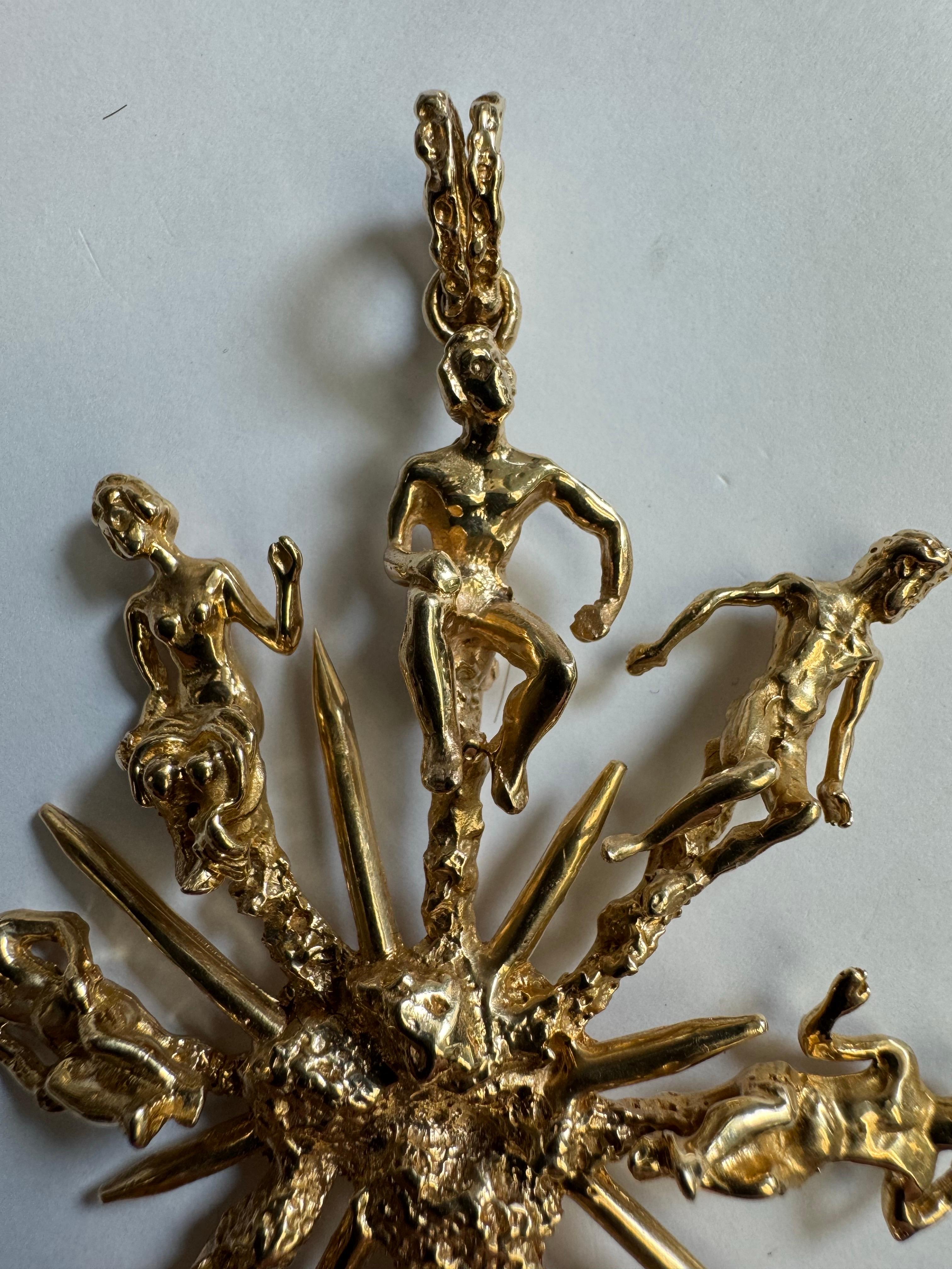 Eric de Kolb Gold Figural Pendant/Pin For Sale 2