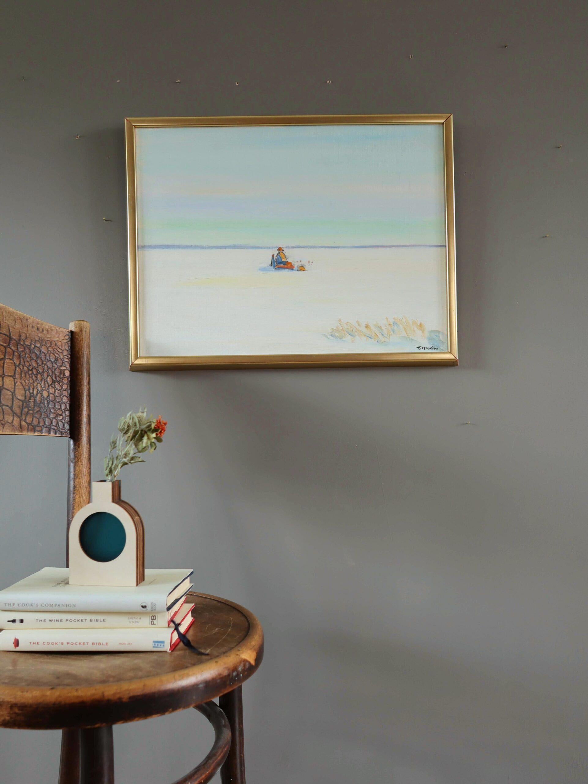 Paisaje minimalista al óleo de mediados del siglo XX - Pesca en el hielo - Painting Moderno de Eric Elfvén