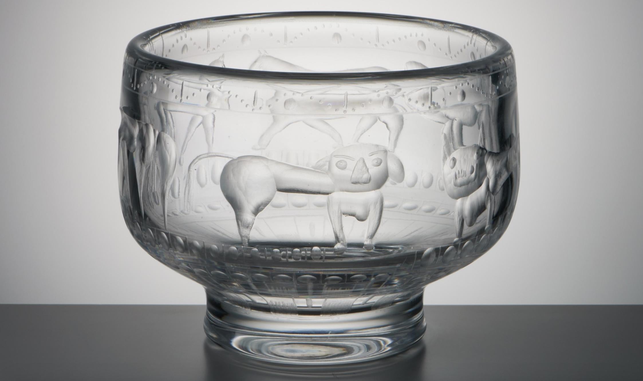Eric Hoglund Schale aus graviertem Glas (Schwedisch) im Angebot