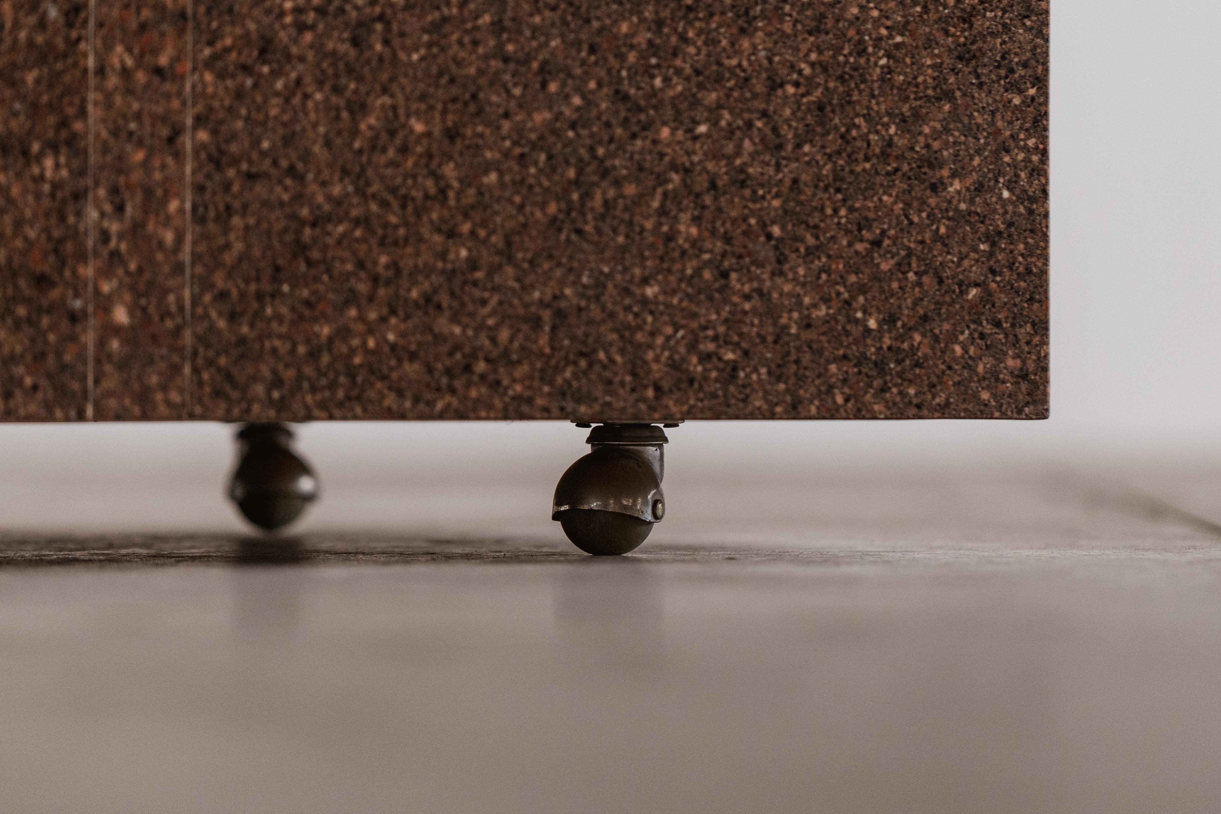 Marbre Table basse Eric Jacobson, marbre Terrazzo, 1990 en vente