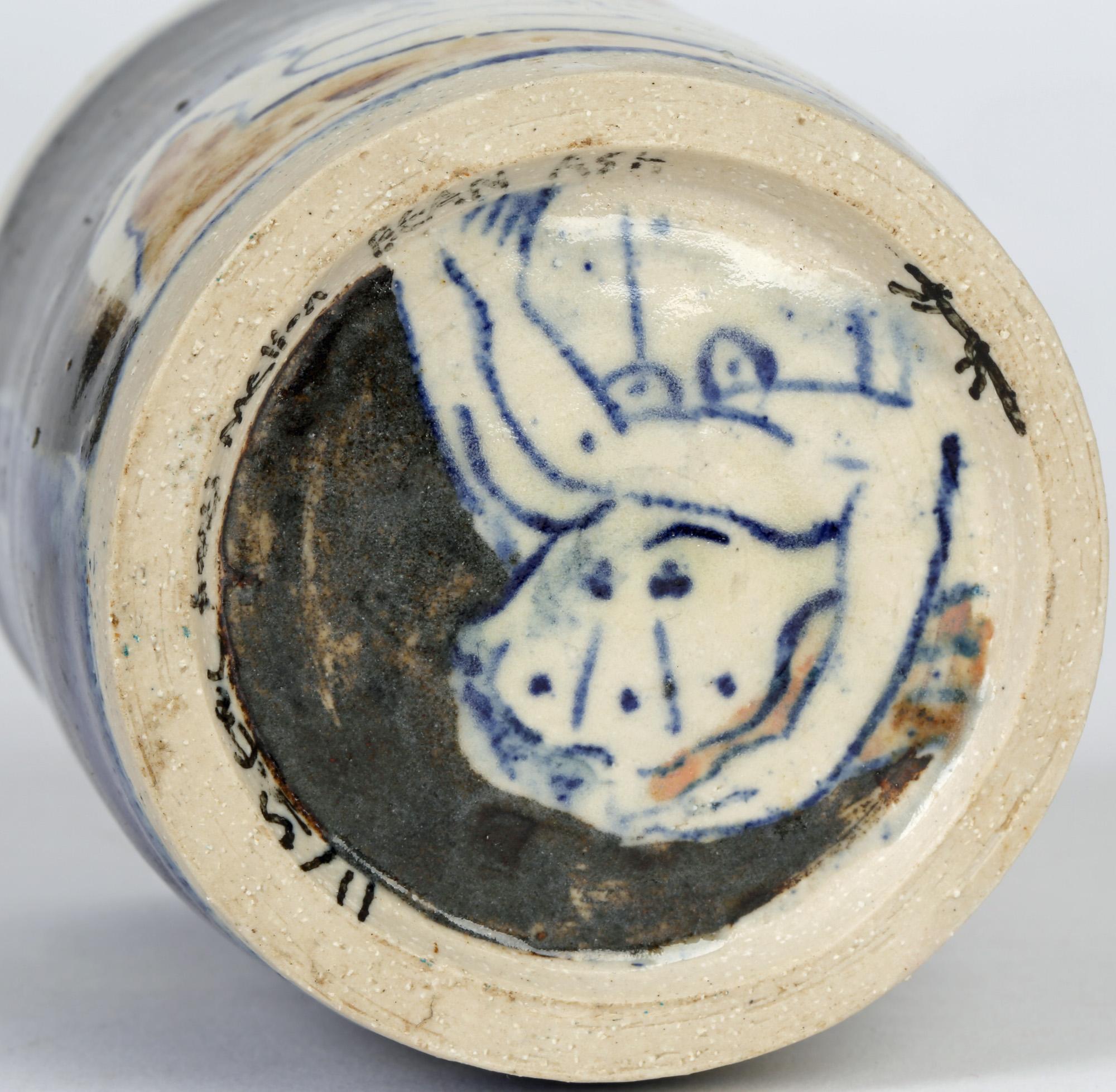 Eric James Mellon Studio Pottery Vase aus glasierter Esche mit Akten im Zustand „Gut“ in Bishop's Stortford, Hertfordshire