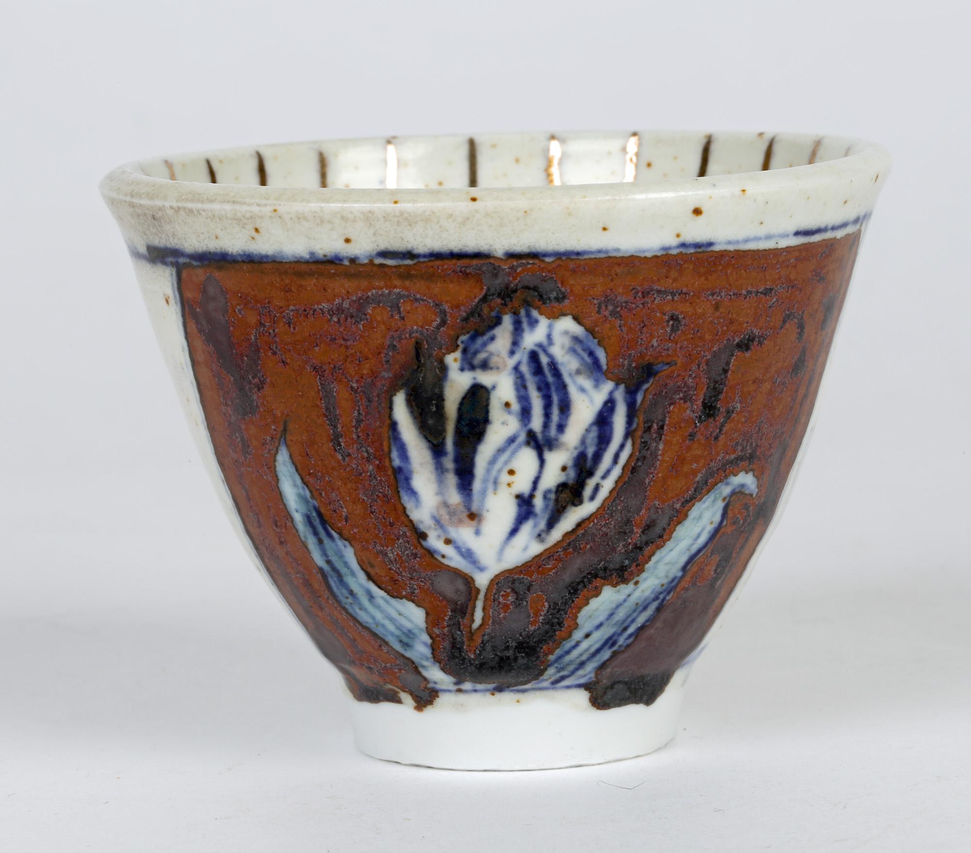 Porcelaine Bol en poterie de l'atelier Eric James Mellon peint avec nu