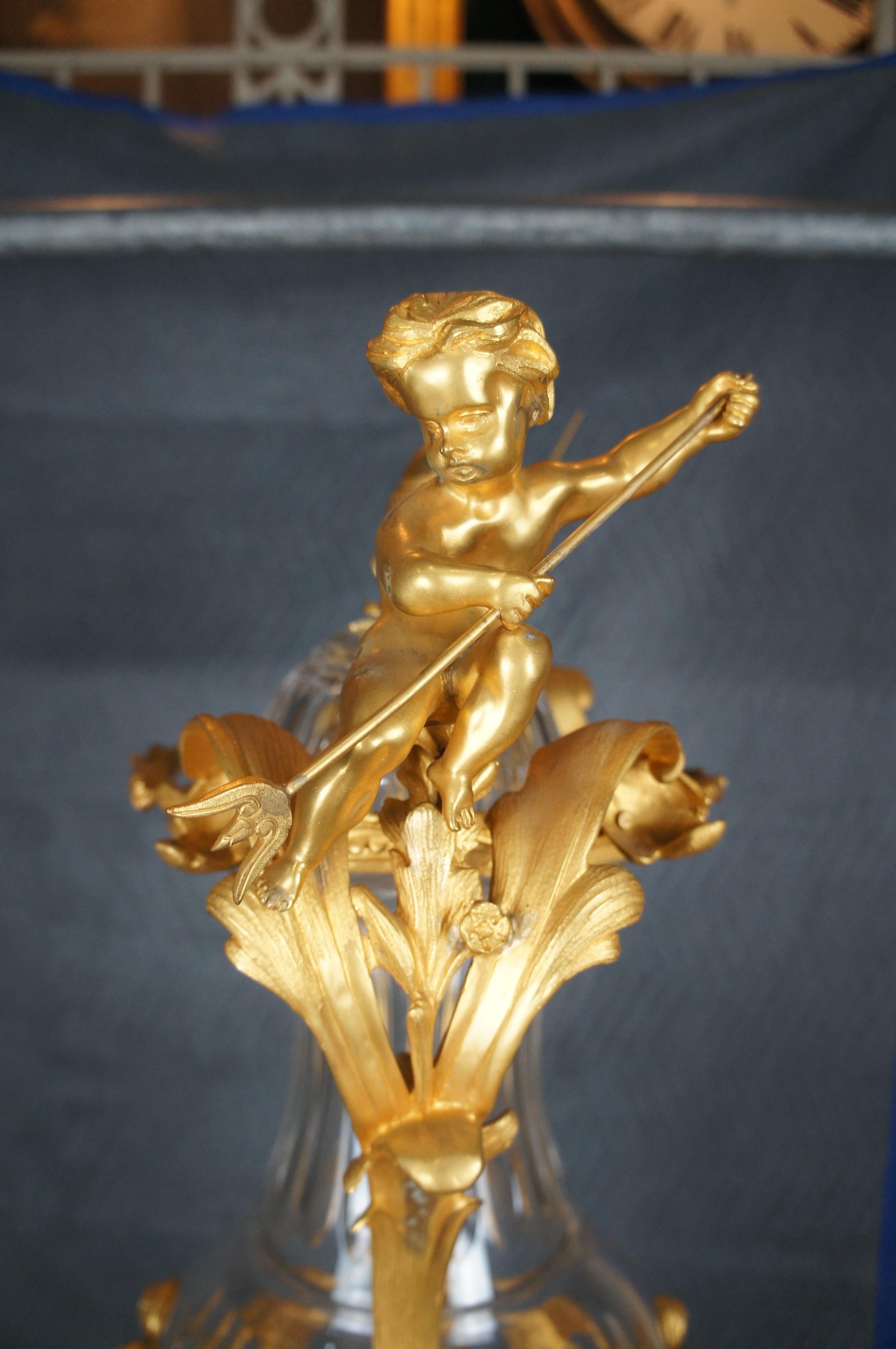Eric Stepniewski Vase chérubin figuratif en bronze doré et cristal Louis XV Rococo 35