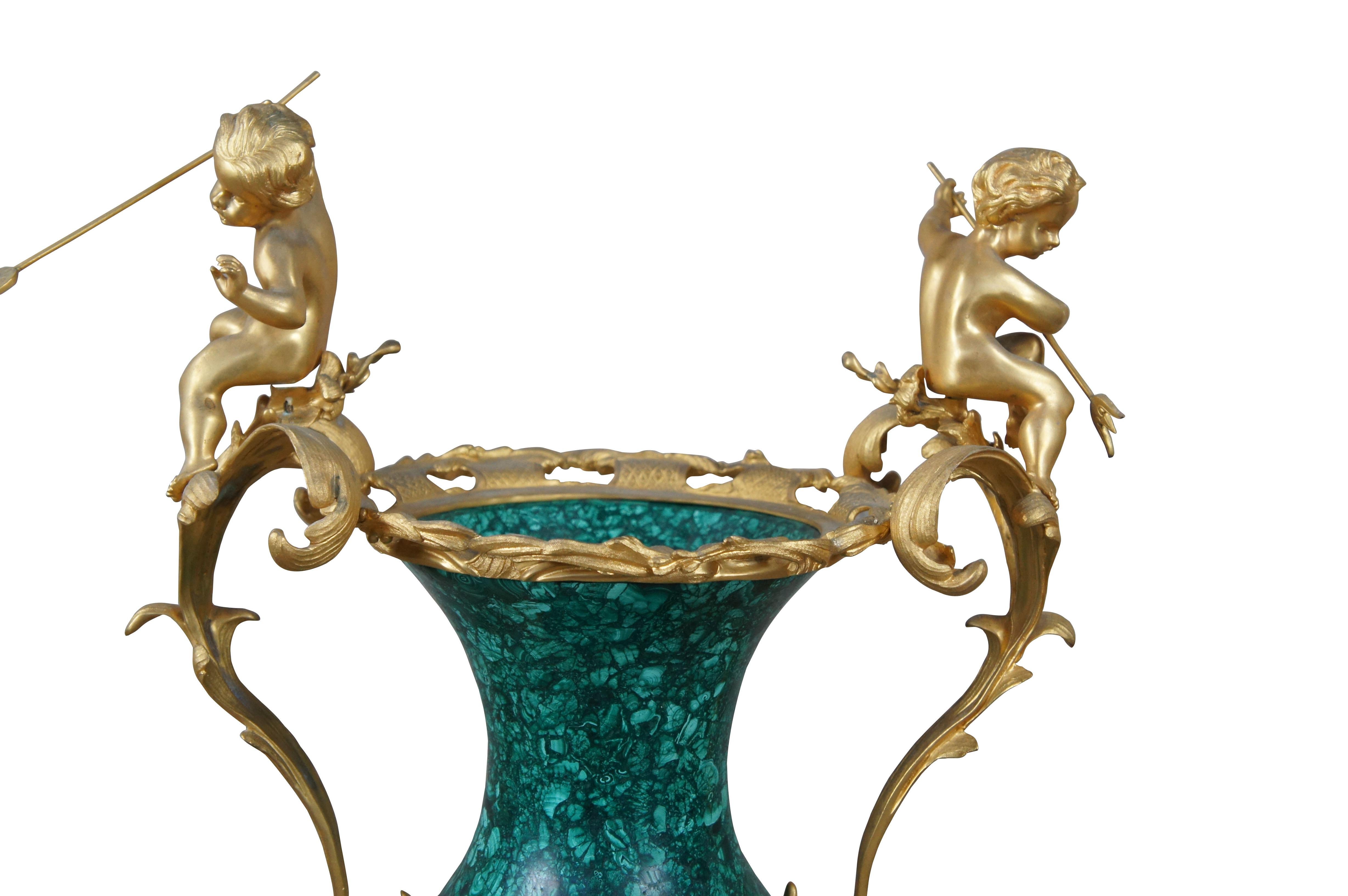 Eric Stepniewski French Rococo Luigi XV Vaso con cherubino figurato in malachite 35