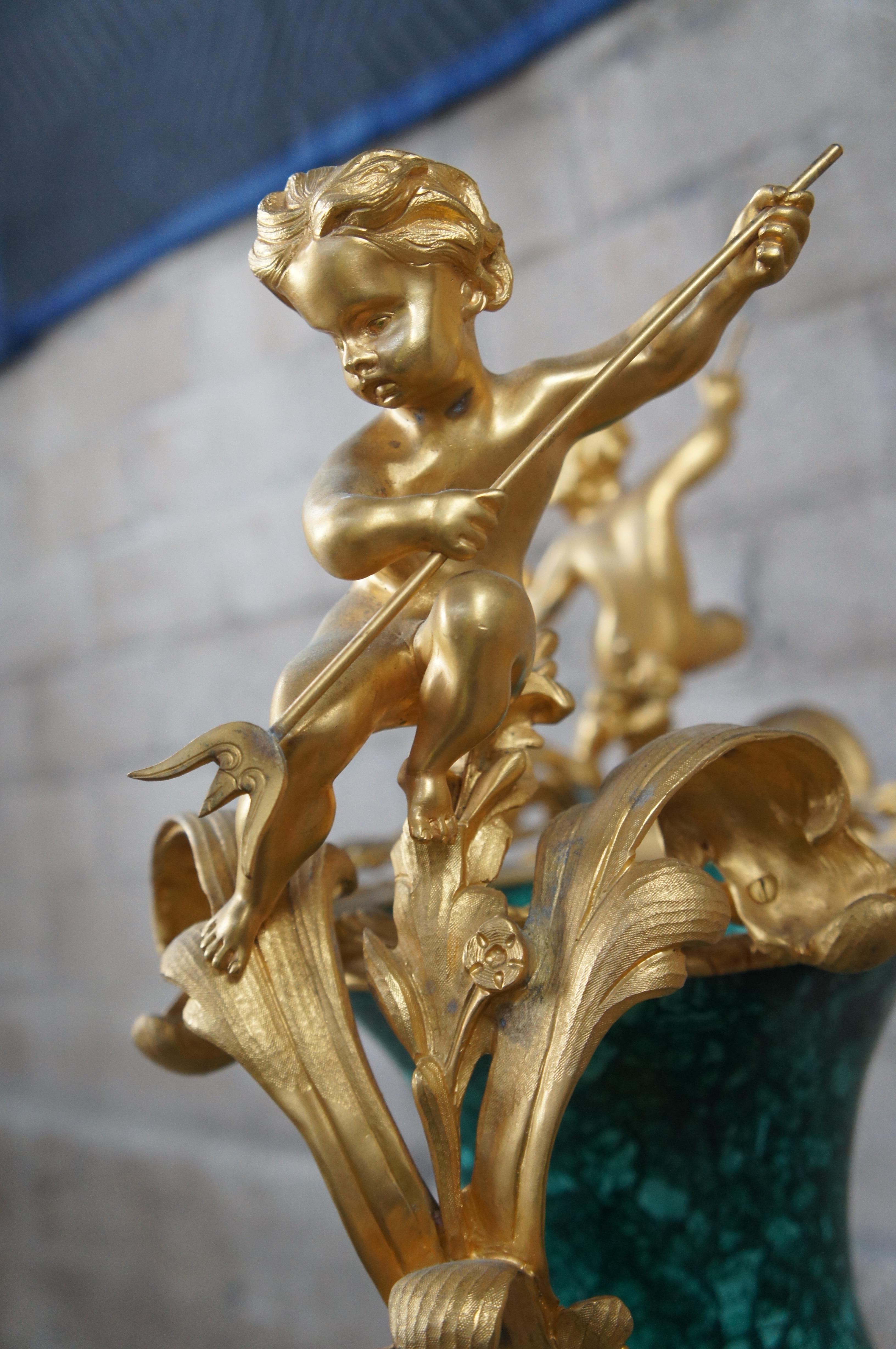 Eric Stepniewski French Rococo Luigi XV Vaso con cherubino figurato in malachite 35