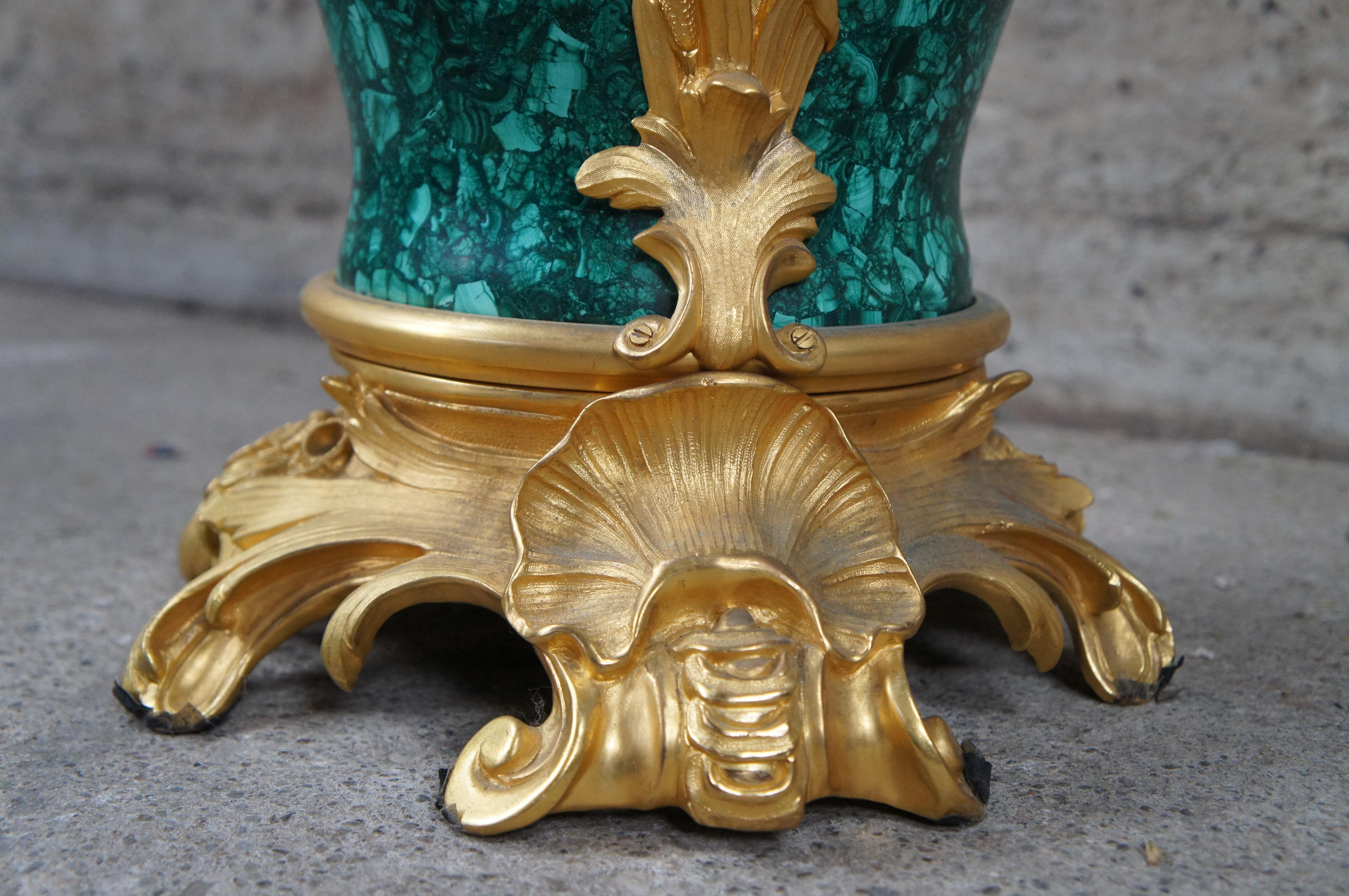 Eric Stepniewski French Rococo Luigi XV Vaso con cherubino figurato in malachite 35