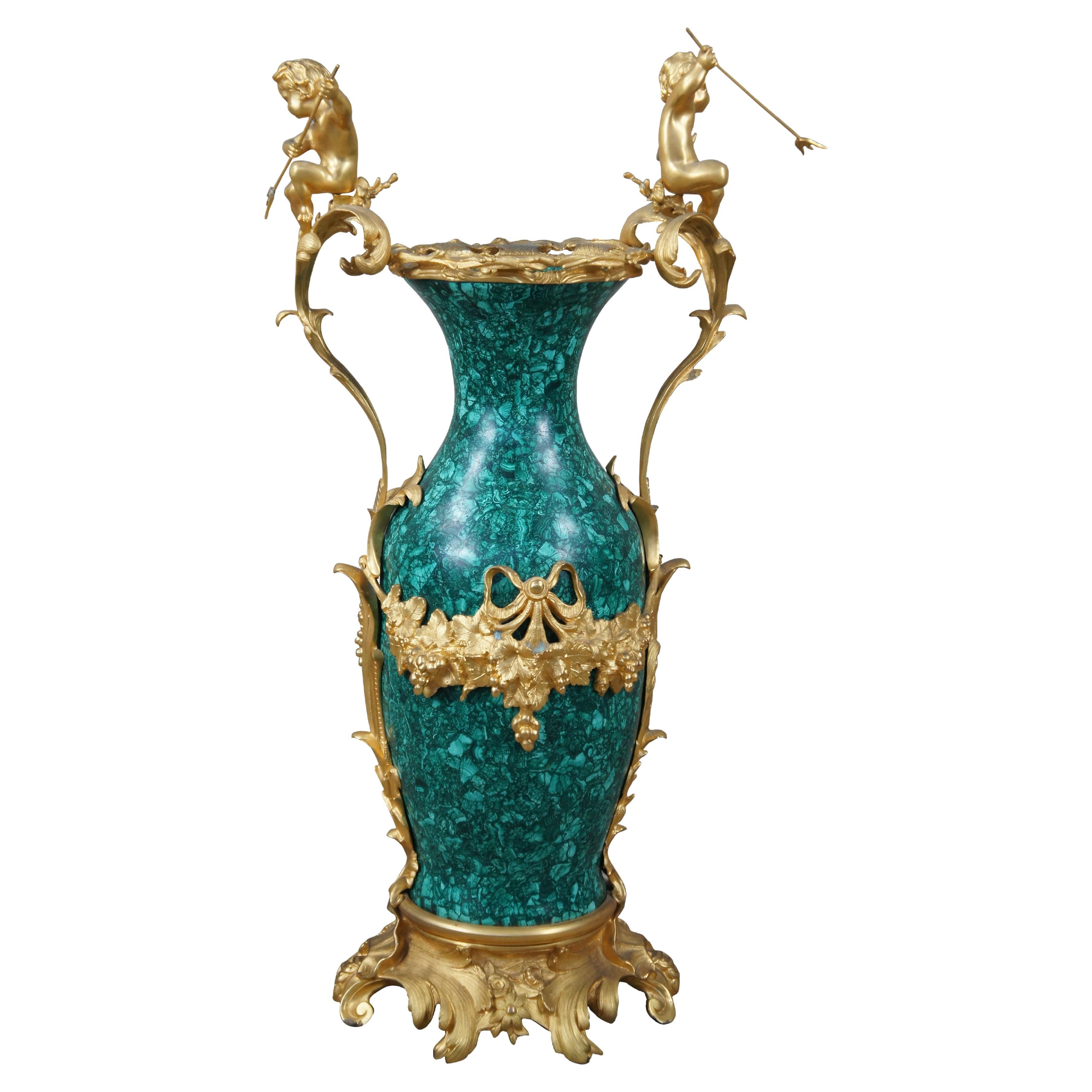 Eric Stepniewski French Rococo Luigi XV Vaso con cherubino figurato in malachite 35"