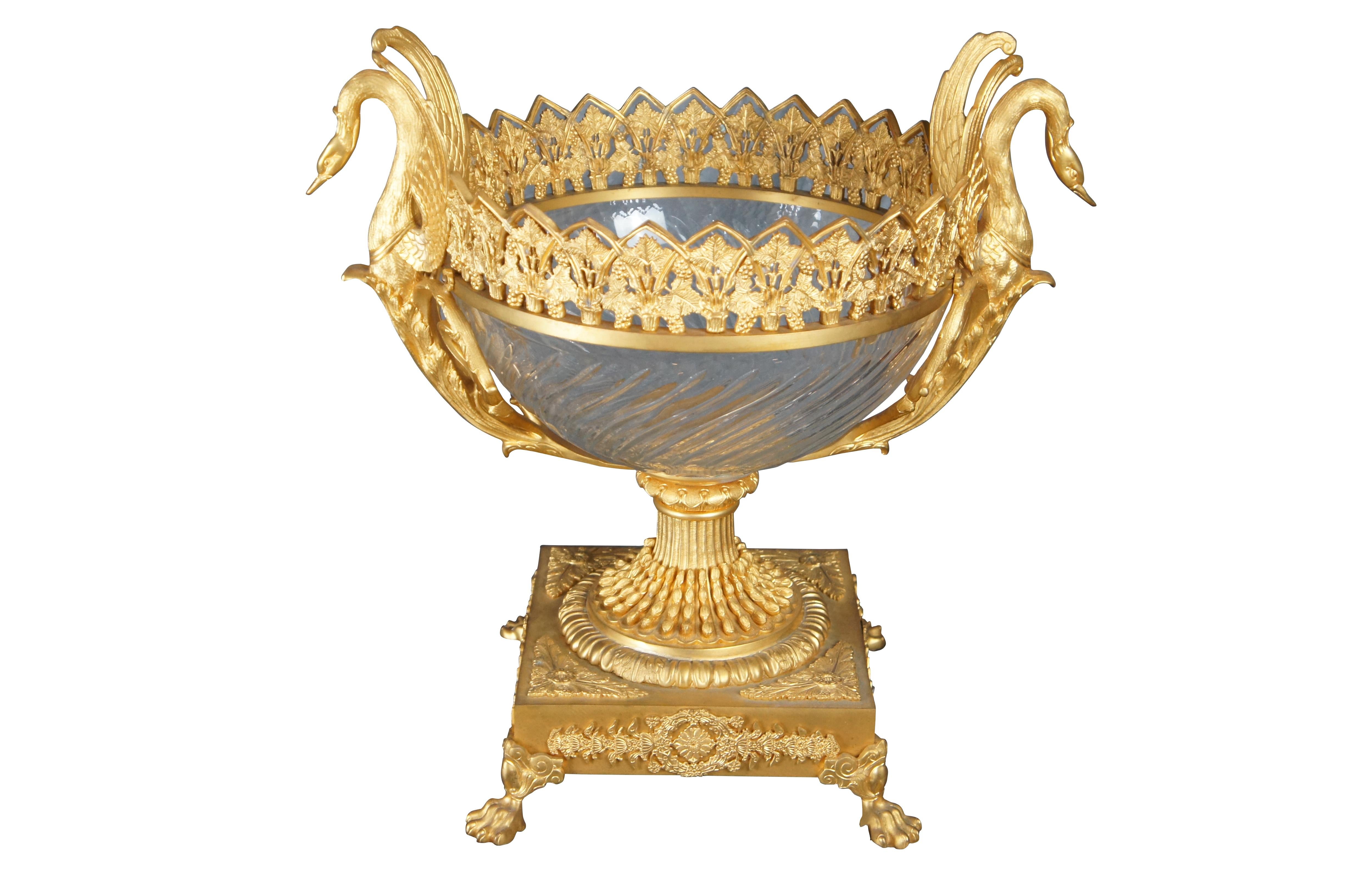 Eric Stepniewski French Louis XV Sawtooth Ormolu & Crystal Swan Centerpiece Bowl In Good Condition For Sale In Dayton, OH