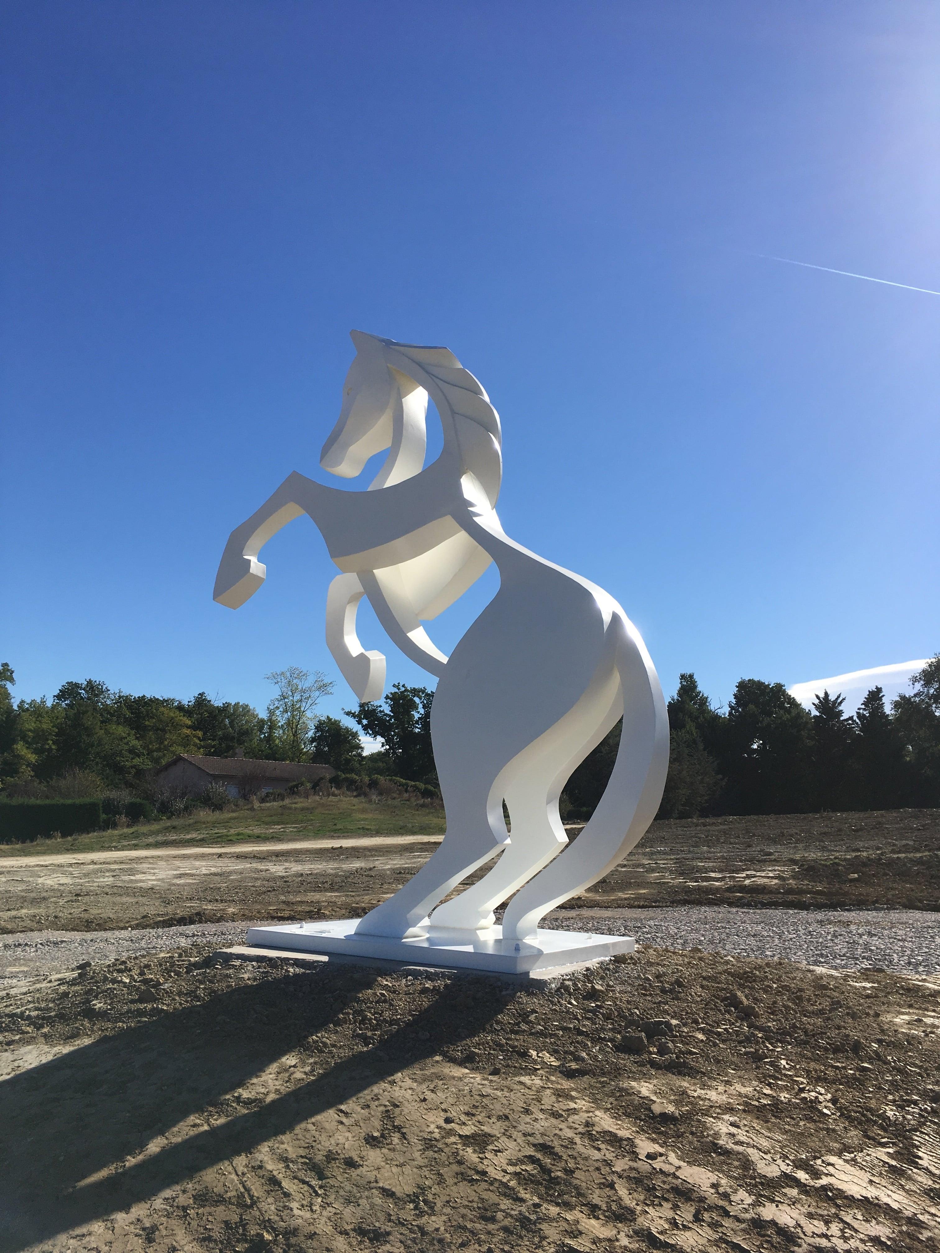 Large Rearing Horse is a polyester sculpture by contemporary artist Eric Valat, dimensions are 200 × 145 × 60 cm (78.7 × 57 × 23.6 in). The sculpture is available in white, black, red, blue, yellow colours.
The sculpture is signed and numbered, it