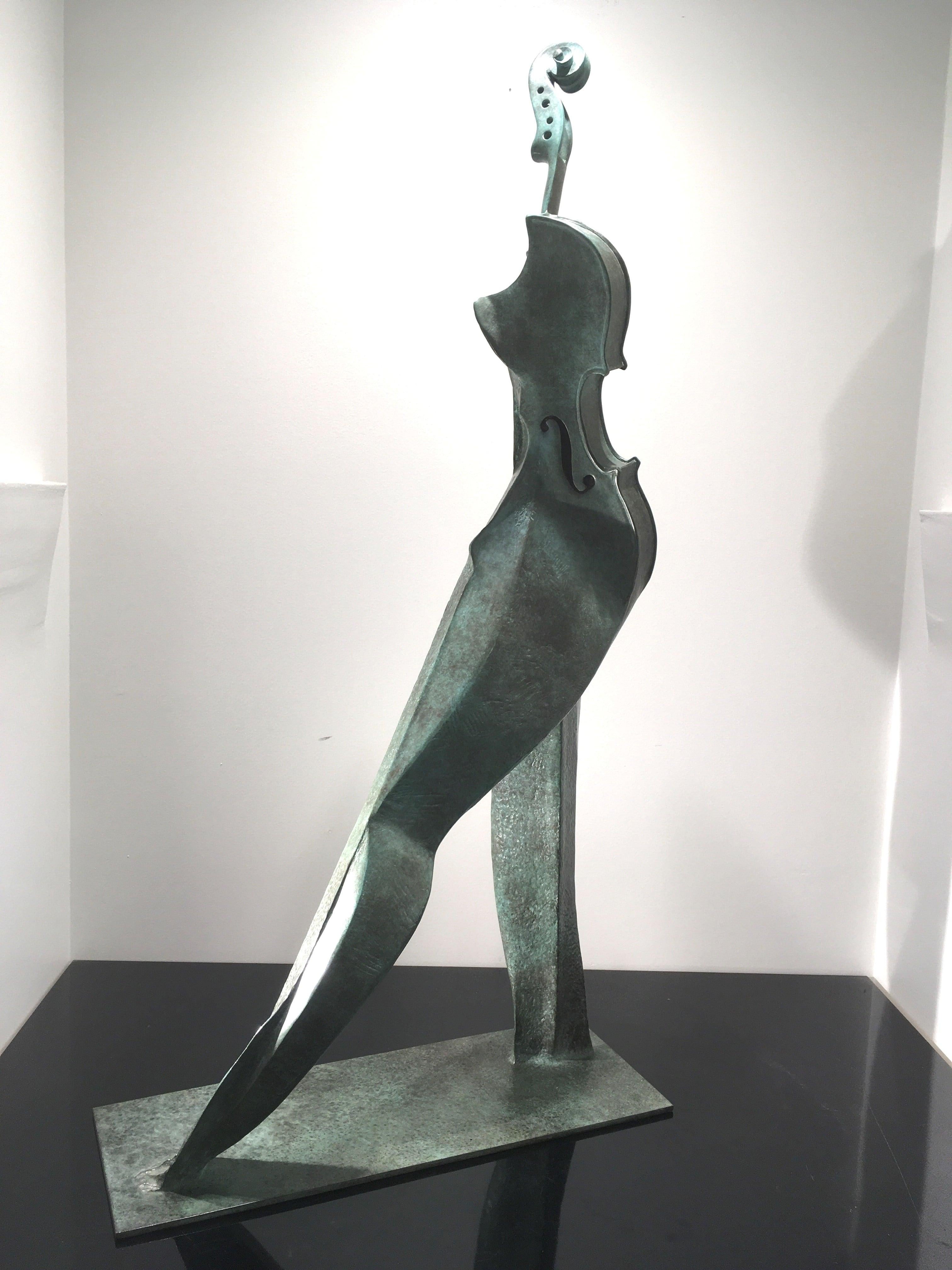 Violinfrau von Eric Valat - Bronzeskulptur, weibliche Figur, Musik im Angebot 2