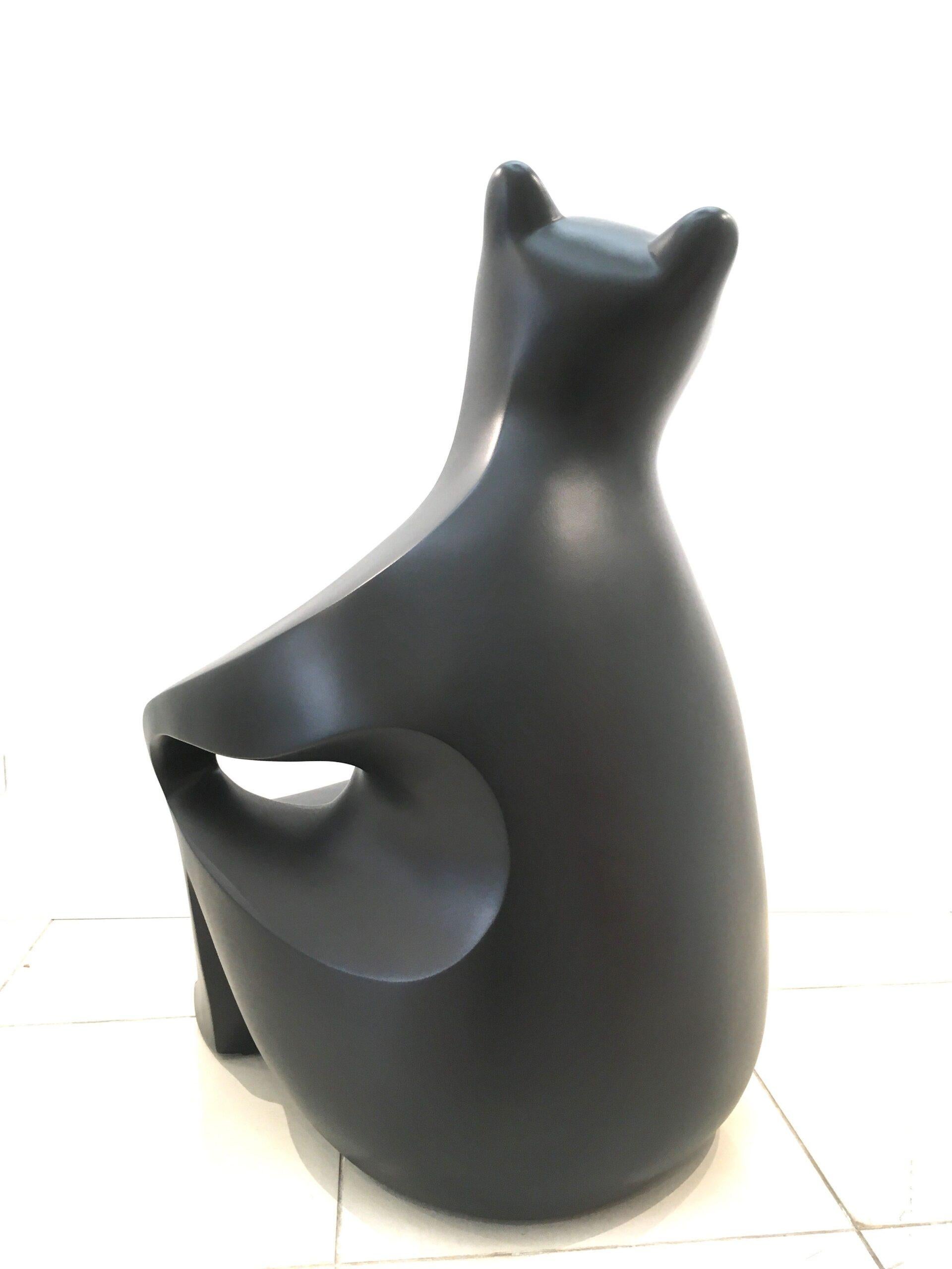 Petit fauteuil ours d'Eric Valat, sculpture fonctionnelle, polyester, animal sauvage en vente 1