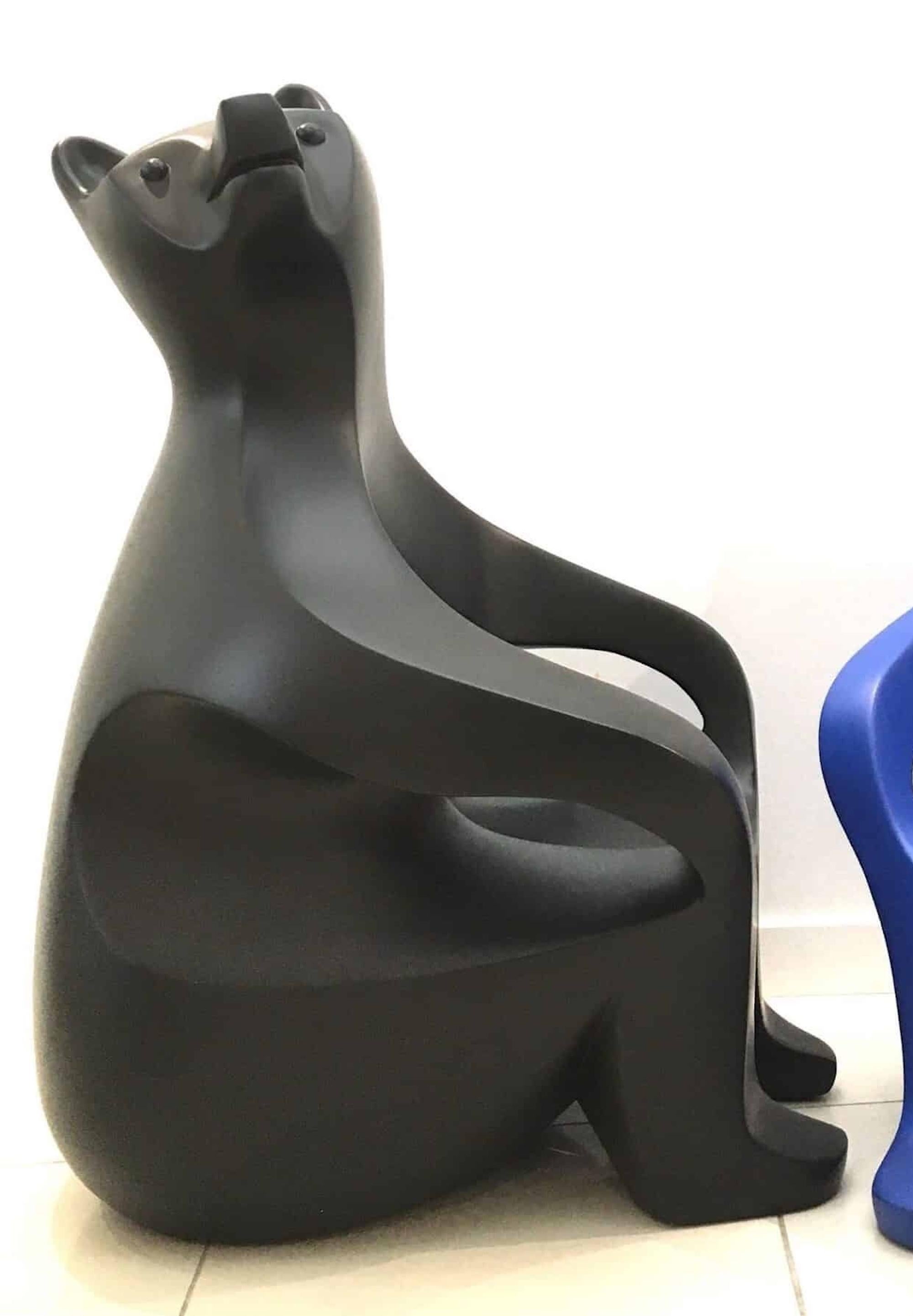 Poltrona Orso Piccolo di Eric Valat - Scultura funzionale, poliestere, animale selvatico in vendita 3