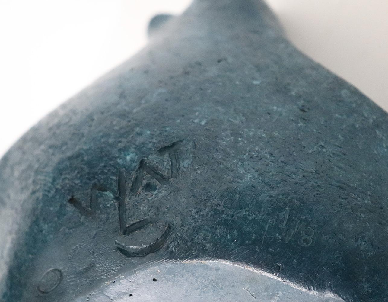 El Soñador de Eric Valat - Escultura de bronce de un oso, escultura animal en venta 3