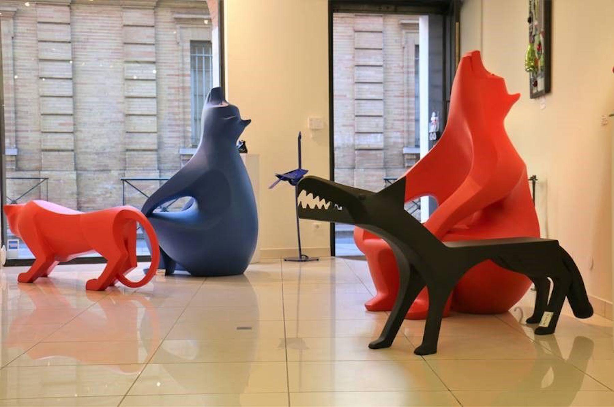 Der große Bär von Eric Valat - Skulptur und Sessel, Polyester im Angebot 7